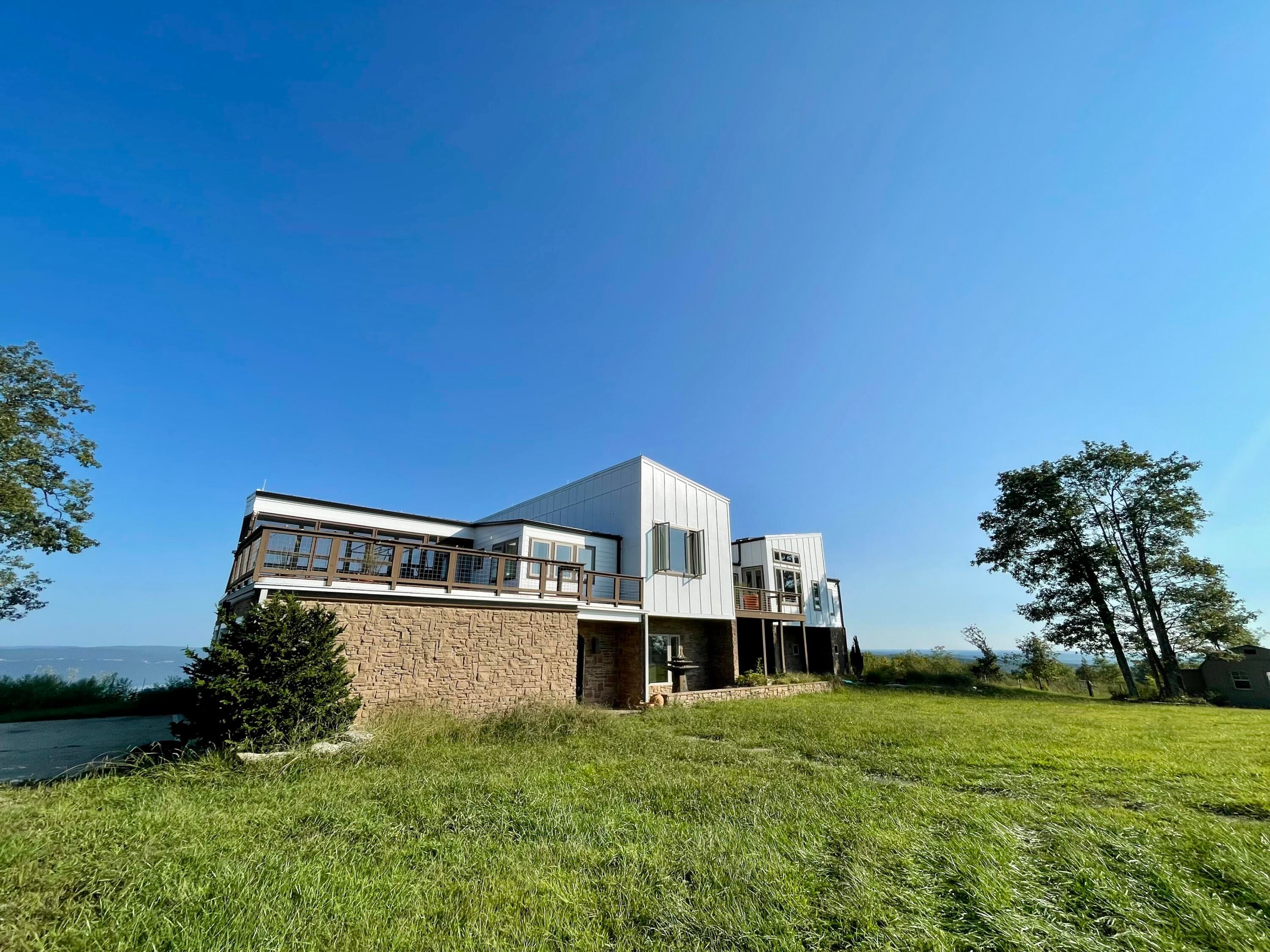 Graysville, Tennessee, 37338, United States, 4 Bedrooms Bedrooms, ,4 BathroomsBathrooms,Residential,Active,1952475