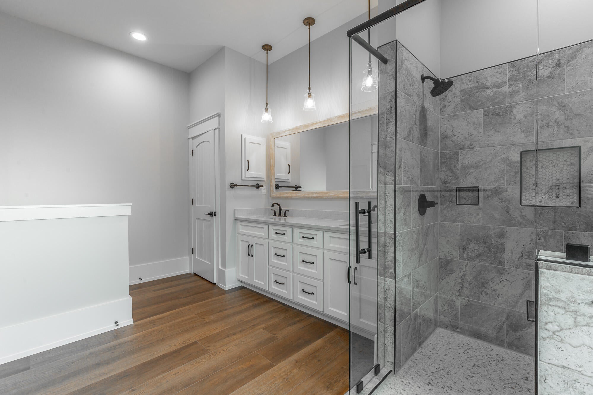 Jasper, Tennessee, 37347, United States, 3 Bedrooms Bedrooms, ,3 BathroomsBathrooms,Residential,Active,1965825