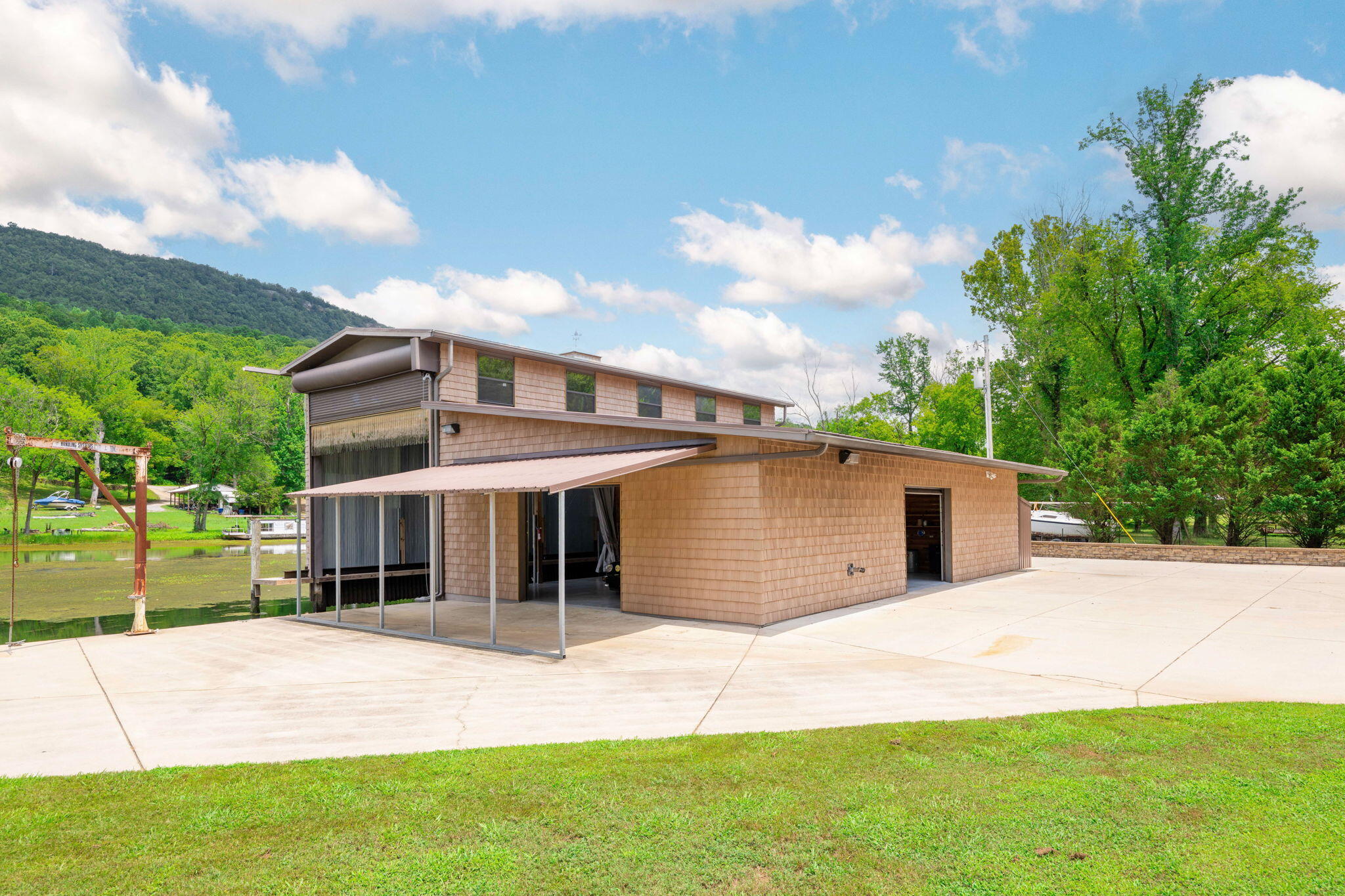 Whitwell, Tennessee, 37397, United States, 3 Bedrooms Bedrooms, ,2 BathroomsBathrooms,Residential,Active,1900160