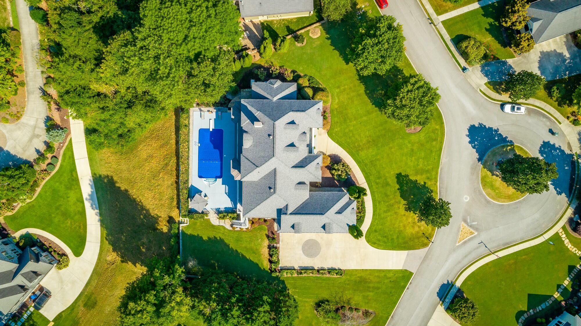 Chattanooga, Tennessee, 37419, United States, 5 Bedrooms Bedrooms, ,6 BathroomsBathrooms,Residential,Active,1762855