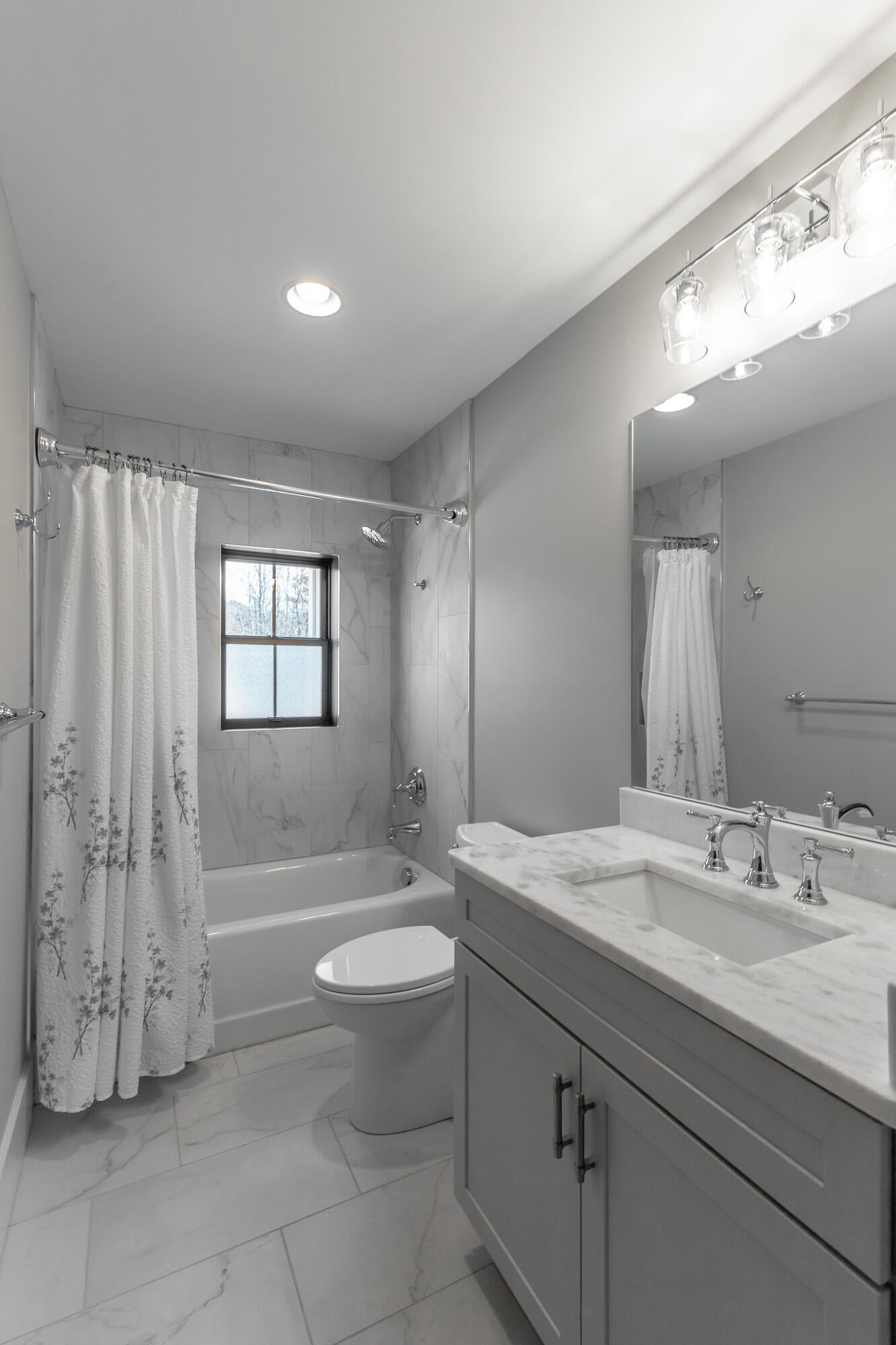 Jasper, Tennessee, 37347, United States, 3 Bedrooms Bedrooms, ,3 BathroomsBathrooms,Residential,Active,2002330