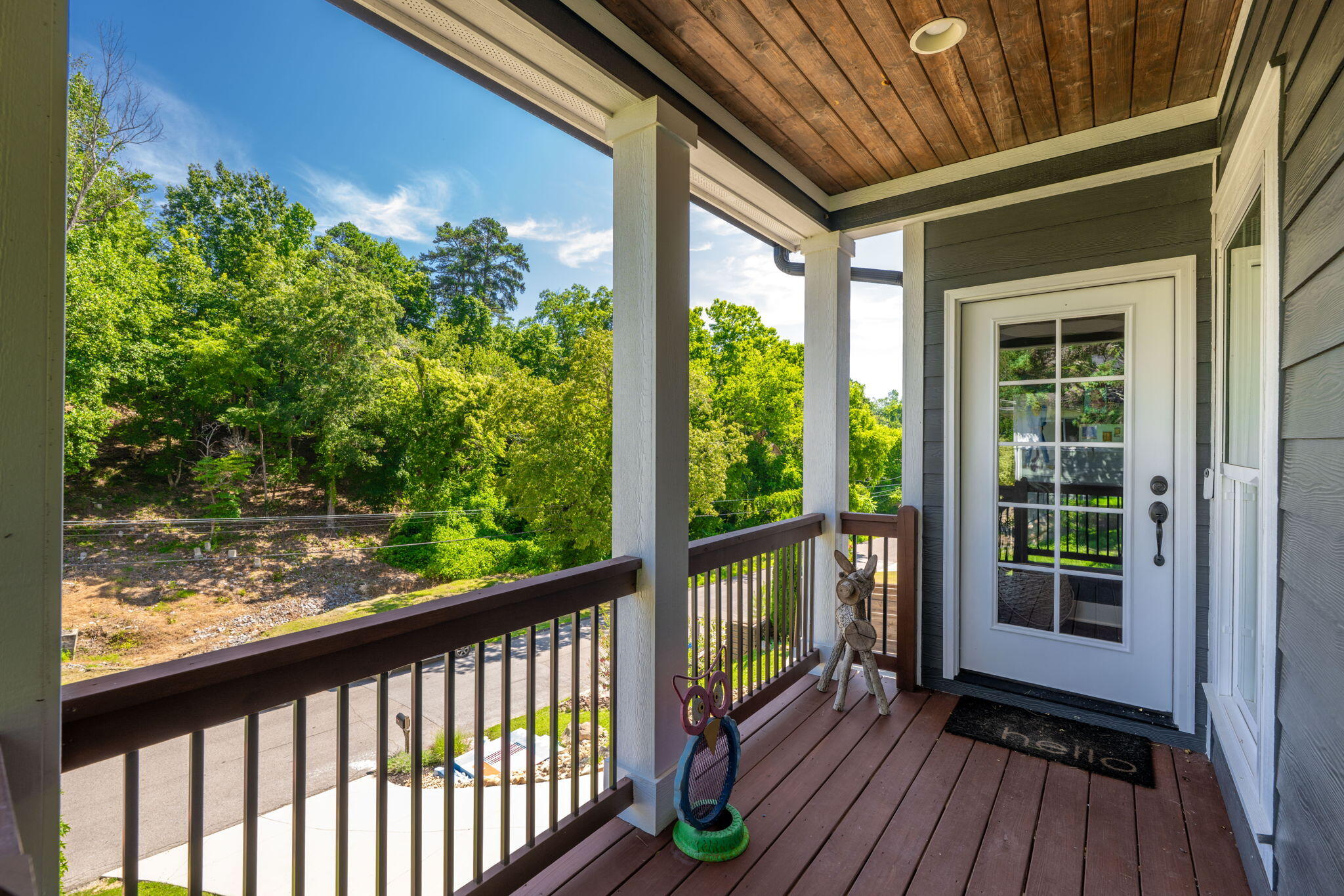 Chattanooga, Tennessee, 37405, United States, 4 Bedrooms Bedrooms, ,4 BathroomsBathrooms,Residential,Active,1893208