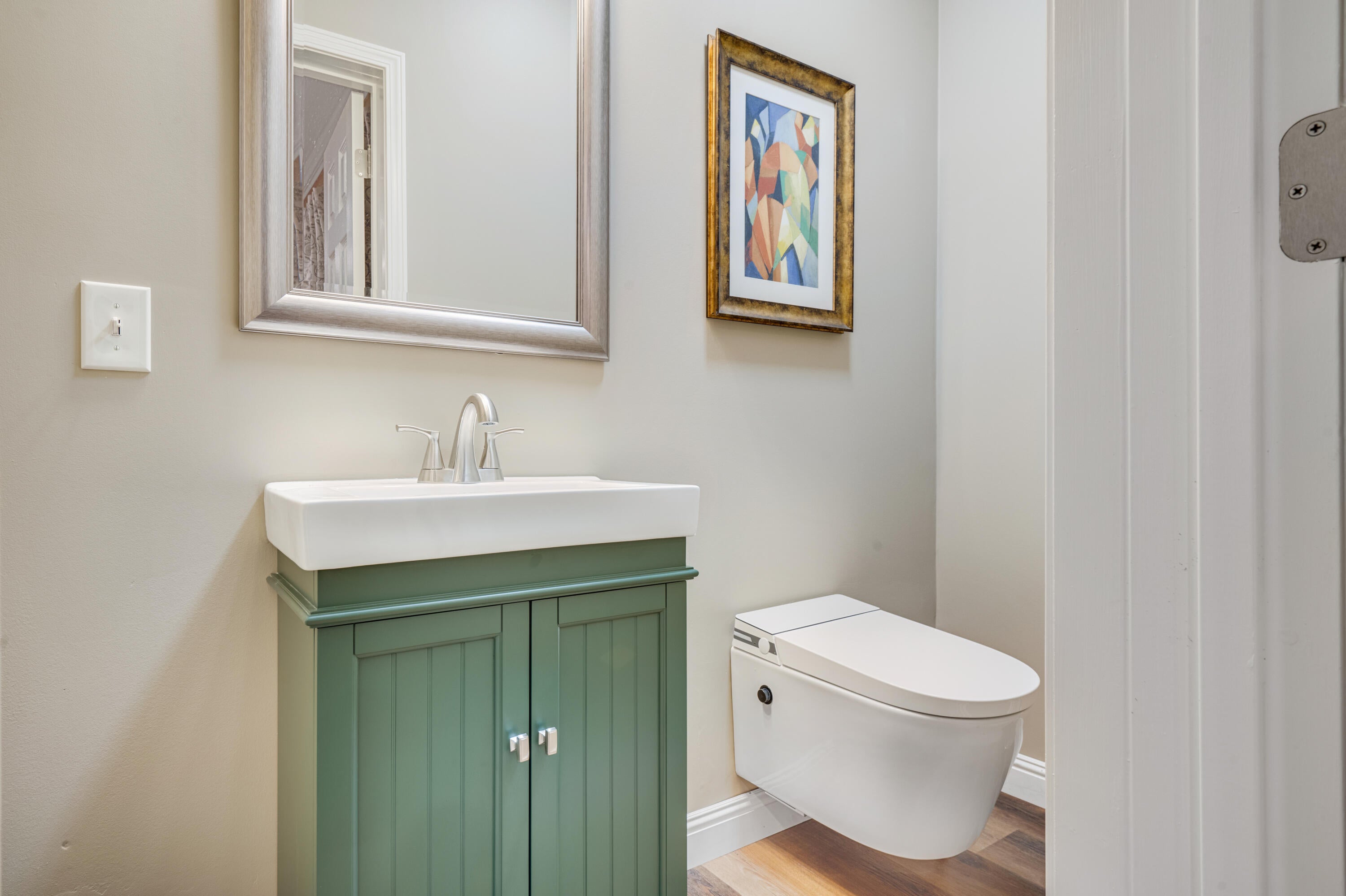 Chattanooga, Tennessee, 37416, United States, 4 Bedrooms Bedrooms, ,5 BathroomsBathrooms,Residential,Pending,2007030