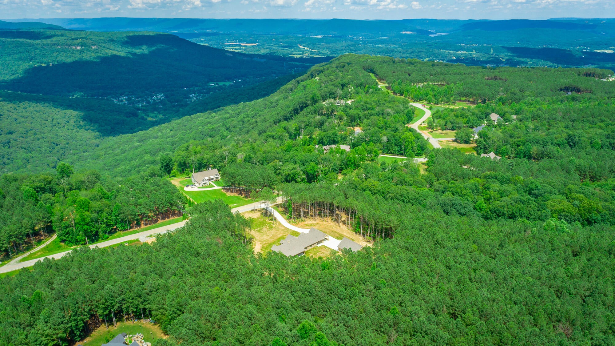 Jasper, Tennessee, 37347, United States, 3 Bedrooms Bedrooms, ,3 BathroomsBathrooms,Residential,Active,1965825