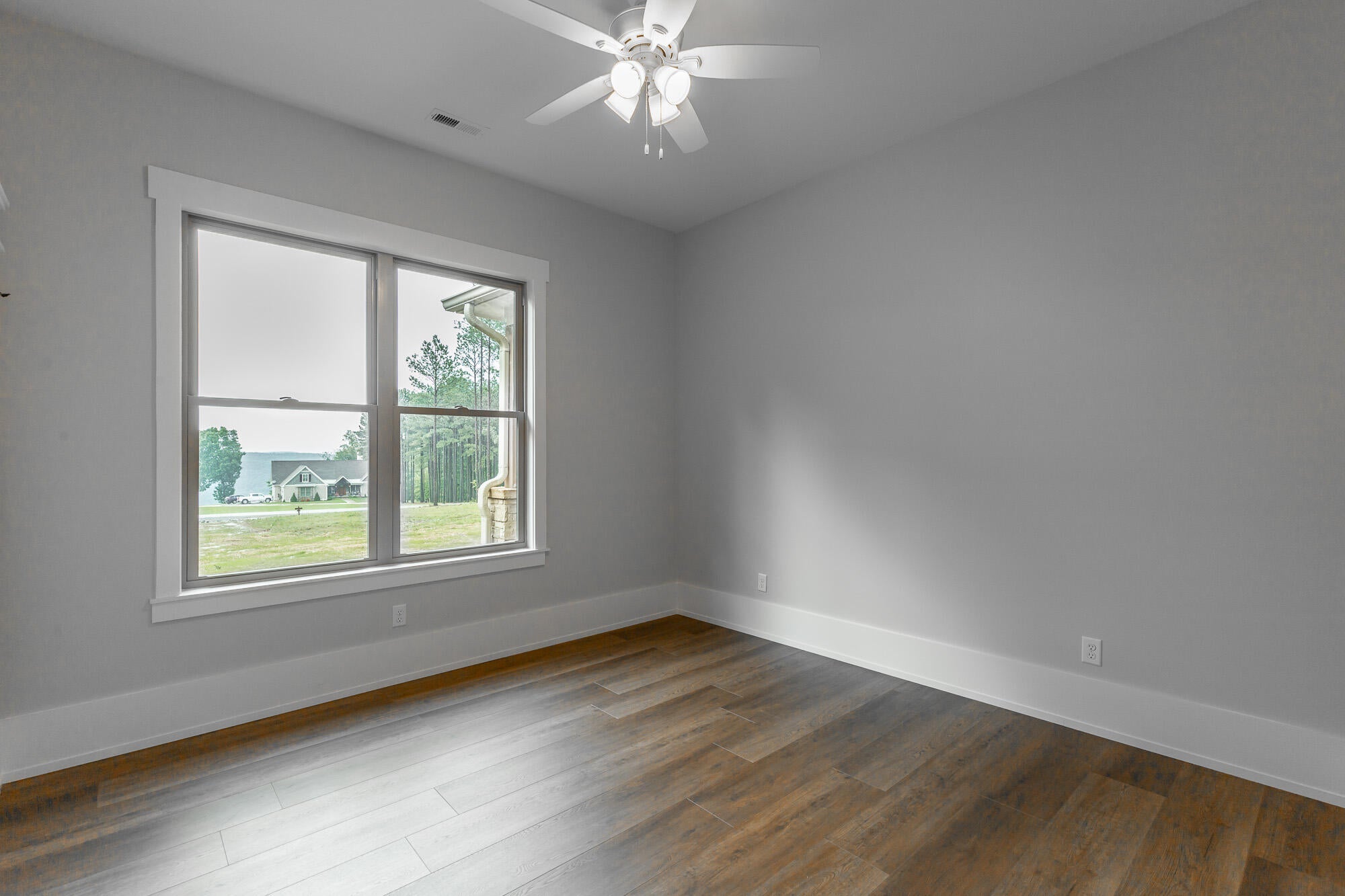 Jasper, Tennessee, 37347, United States, 3 Bedrooms Bedrooms, ,3 BathroomsBathrooms,Residential,Active,1965825