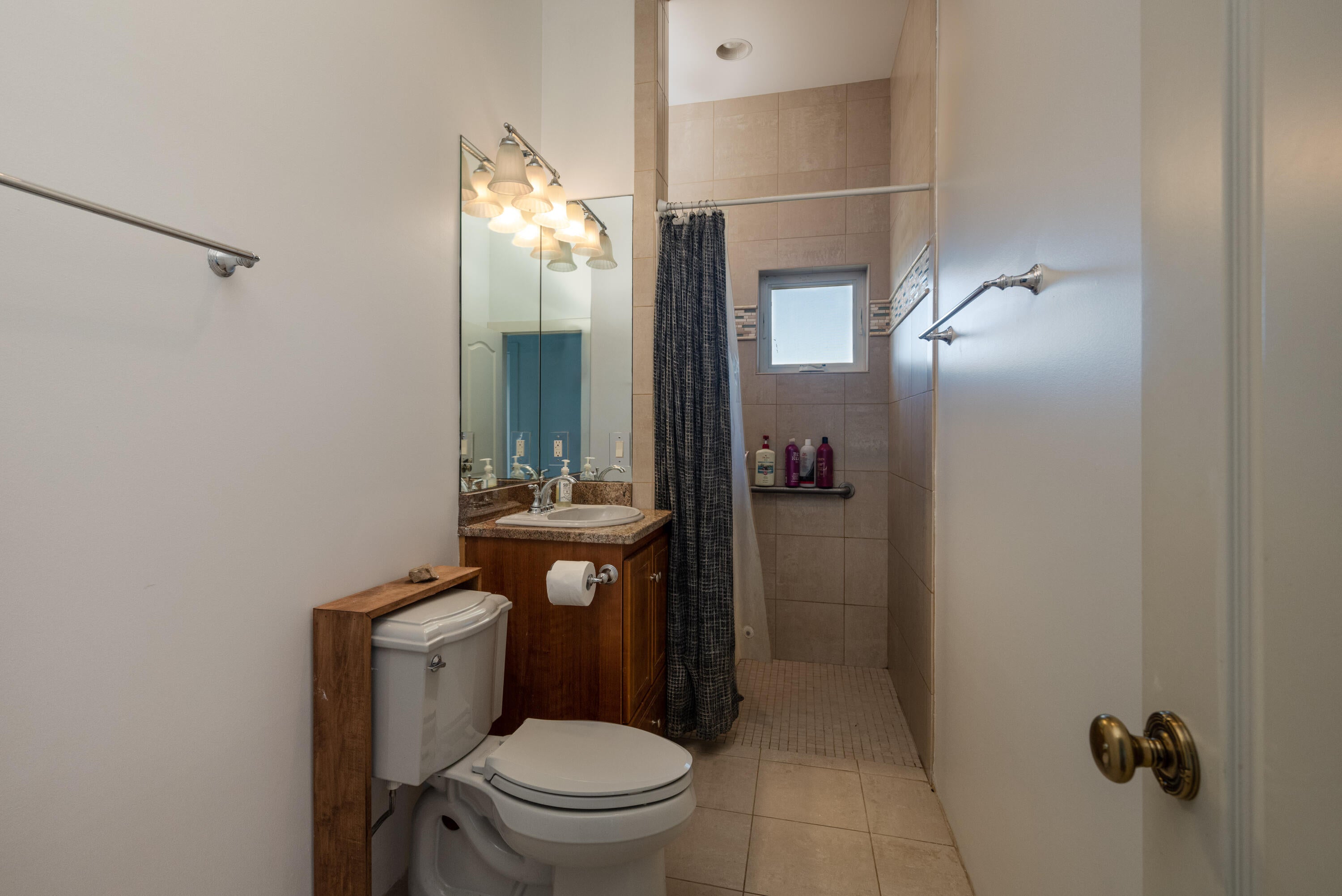 Graysville, Tennessee, 37338, United States, 4 Bedrooms Bedrooms, ,4 BathroomsBathrooms,Residential,Active,1952475