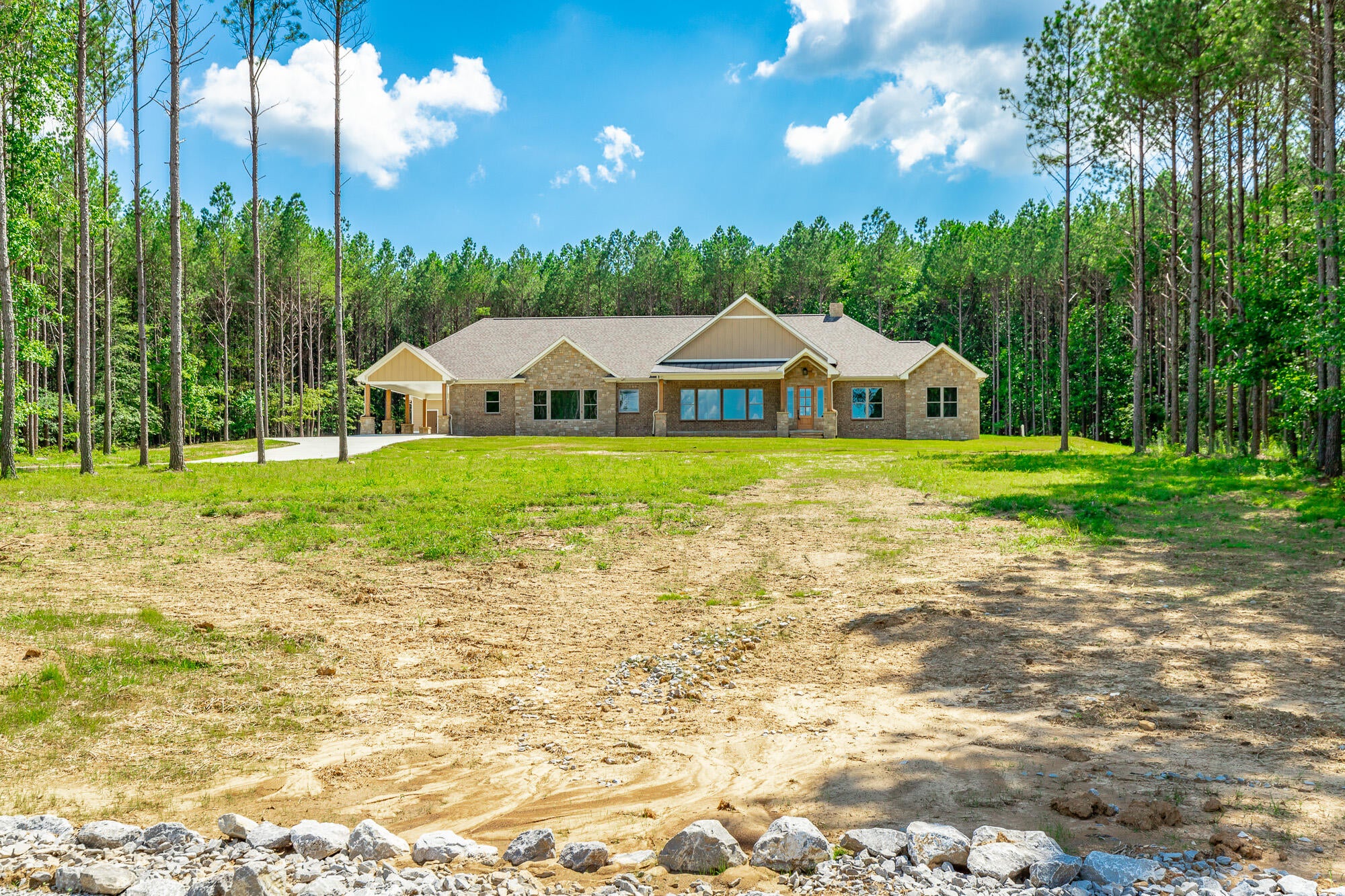 Jasper, Tennessee, 37347, United States, 3 Bedrooms Bedrooms, ,3 BathroomsBathrooms,Residential,Active,1965825