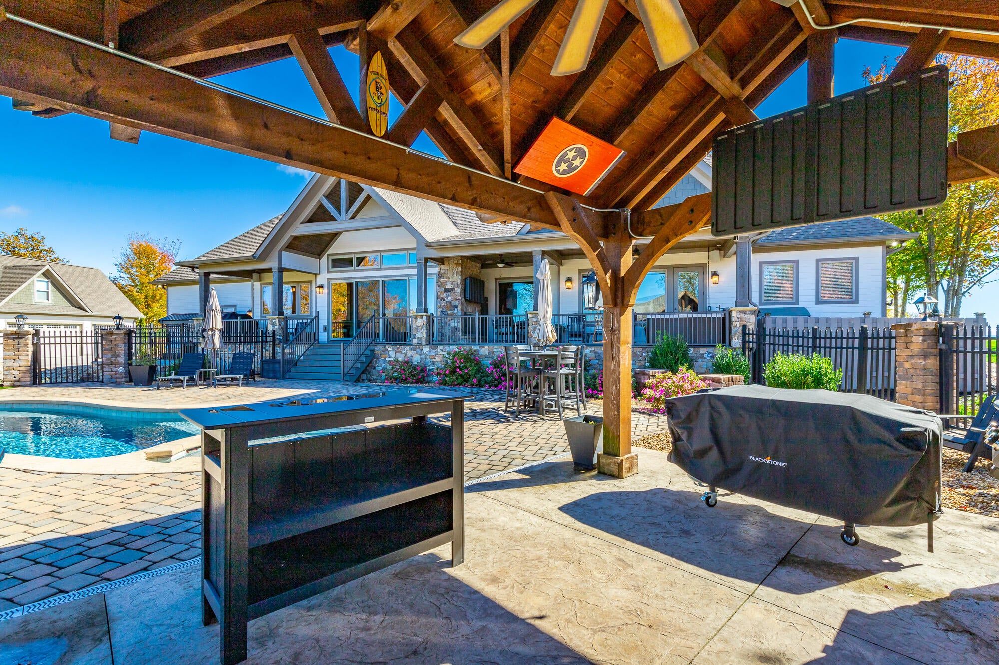 Jasper, Tennessee, 37347, United States, 3 Bedrooms Bedrooms, ,4 BathroomsBathrooms,Residential,Active,1987217