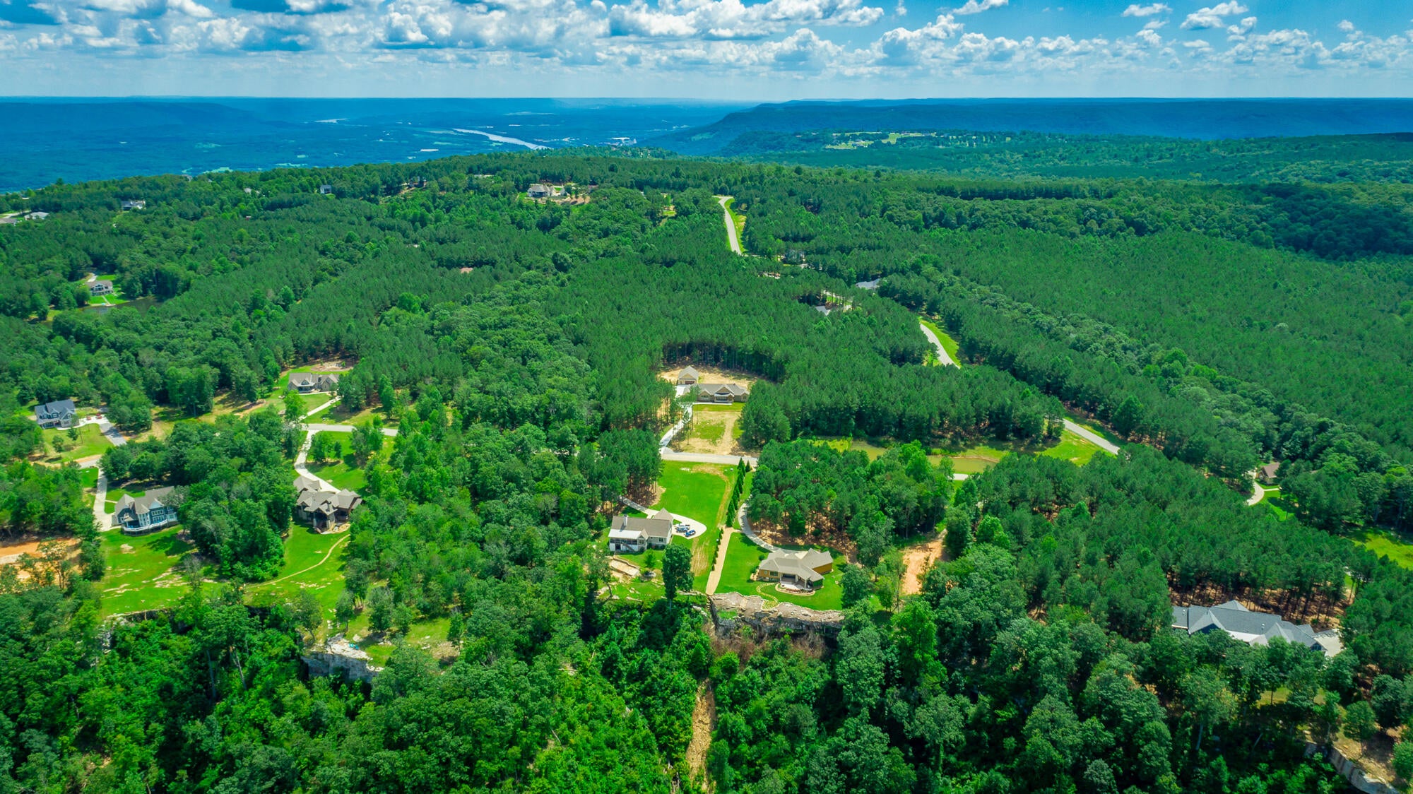 Jasper, Tennessee, 37347, United States, 3 Bedrooms Bedrooms, ,3 BathroomsBathrooms,Residential,Active,1965825