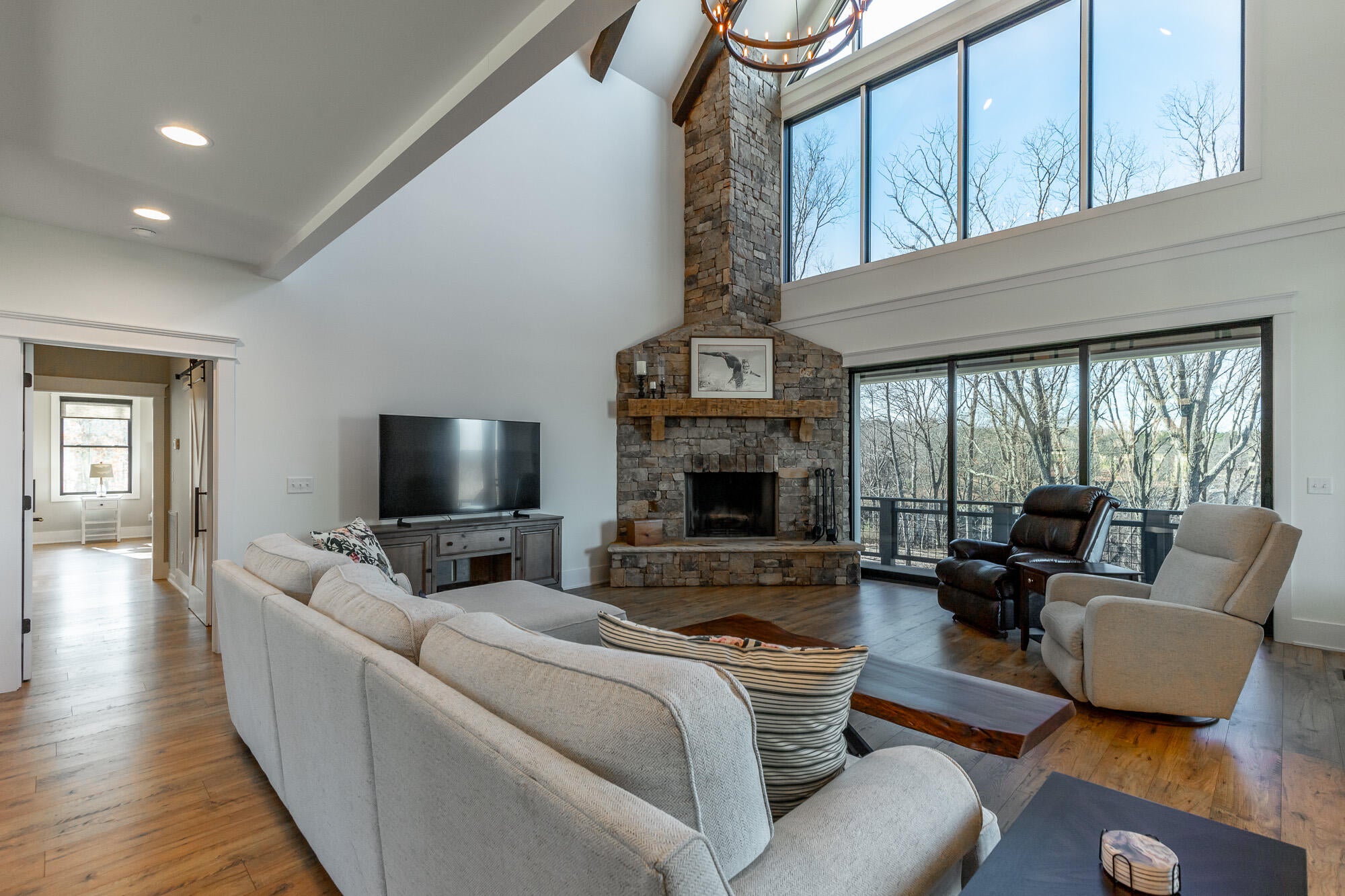 Jasper, Tennessee, 37347, United States, 3 Bedrooms Bedrooms, ,3 BathroomsBathrooms,Residential,Active,2002330