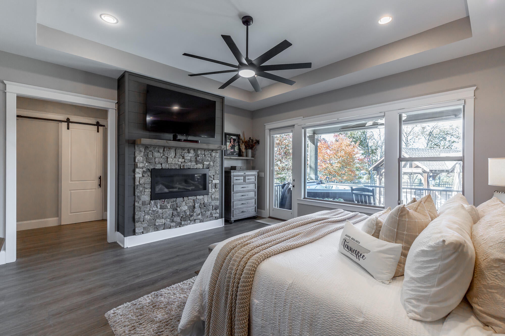 Jasper, Tennessee, 37347, United States, 3 Bedrooms Bedrooms, ,4 BathroomsBathrooms,Residential,Active,1987217