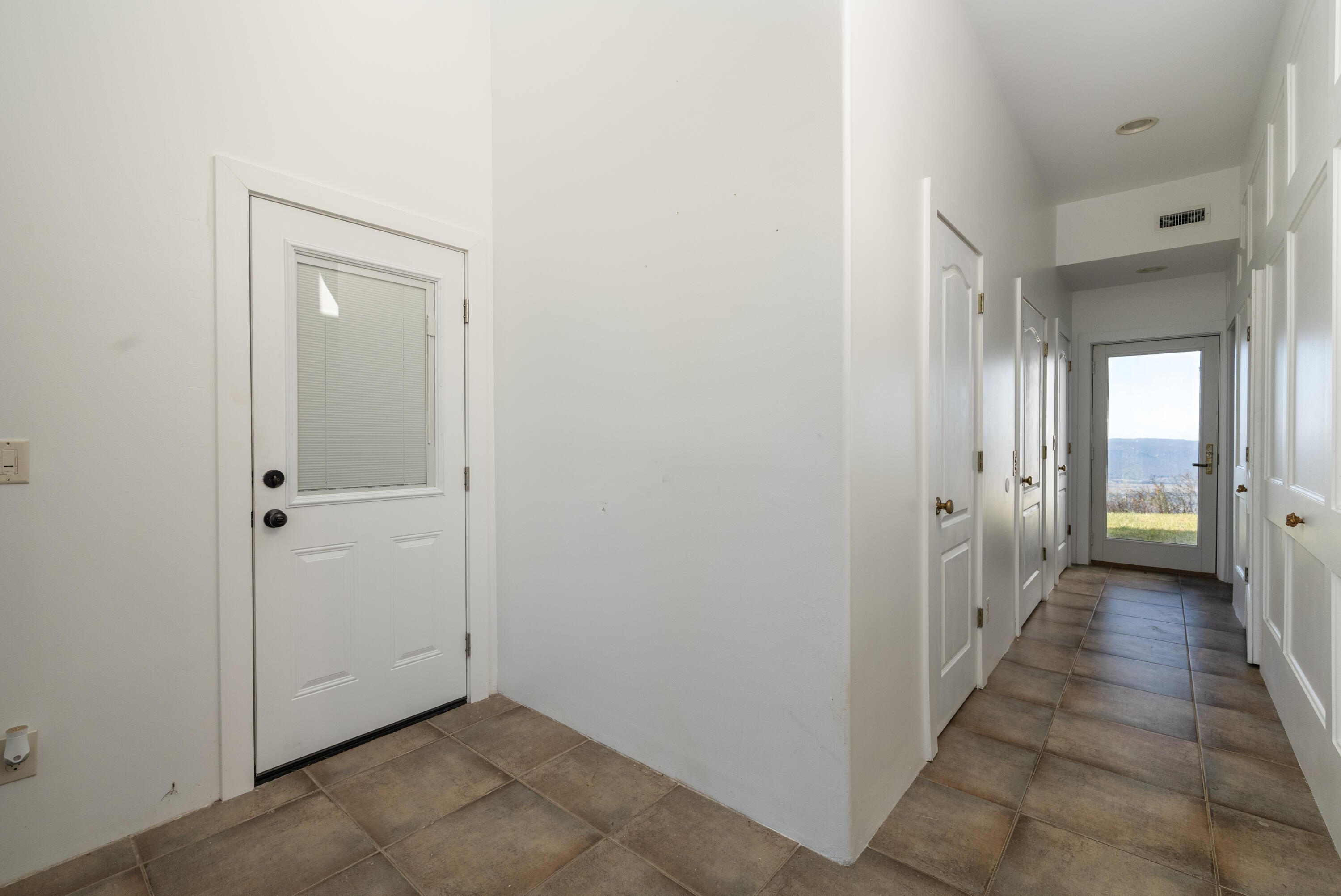 Graysville, Tennessee, 37338, United States, 4 Bedrooms Bedrooms, ,4 BathroomsBathrooms,Residential,Active,1952475