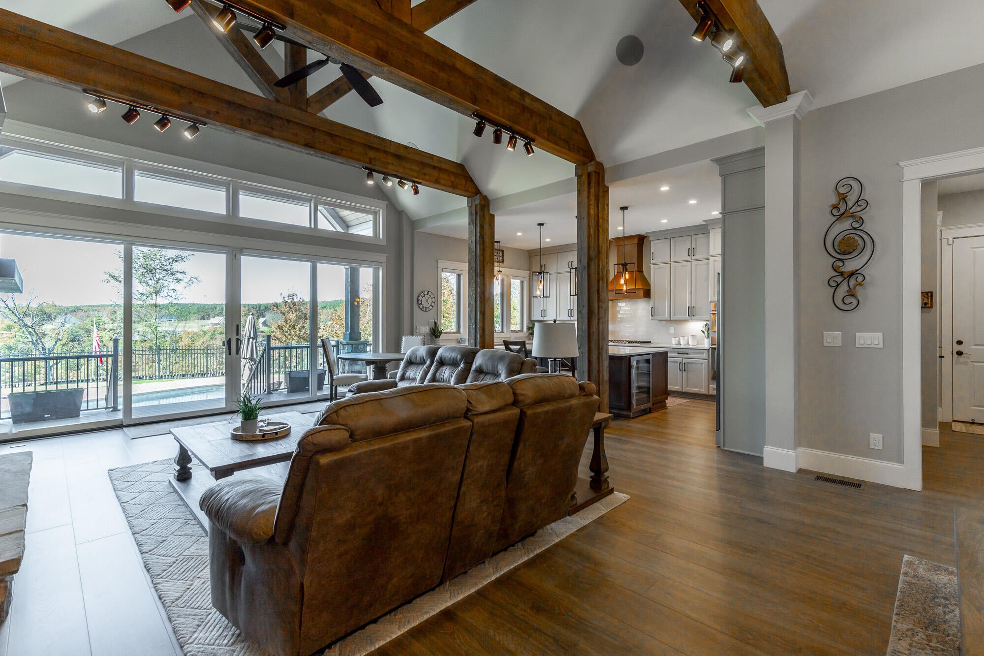 Jasper, Tennessee, 37347, United States, 3 Bedrooms Bedrooms, ,4 BathroomsBathrooms,Residential,Active,1987217