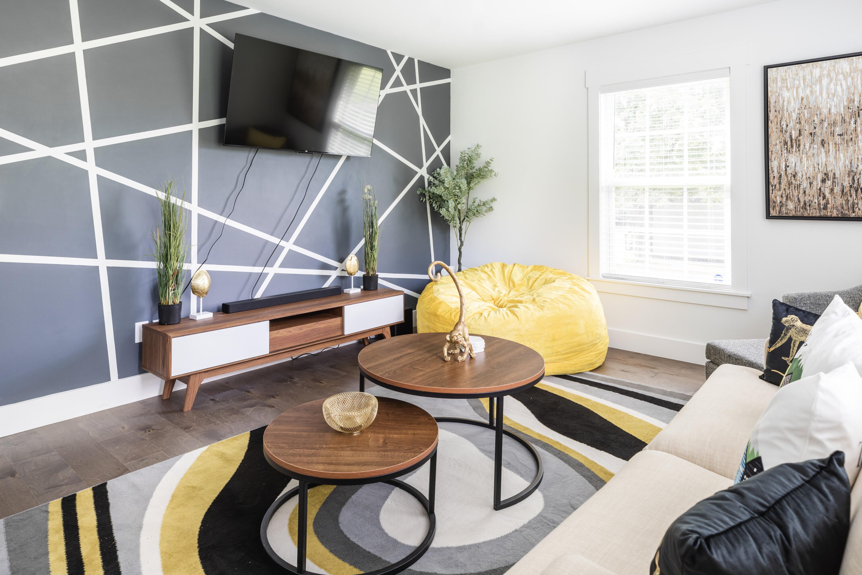 Delano, Tennessee, 37325, United States, 10 Bedrooms Bedrooms, ,5 BathroomsBathrooms,Residential,Active,1880305