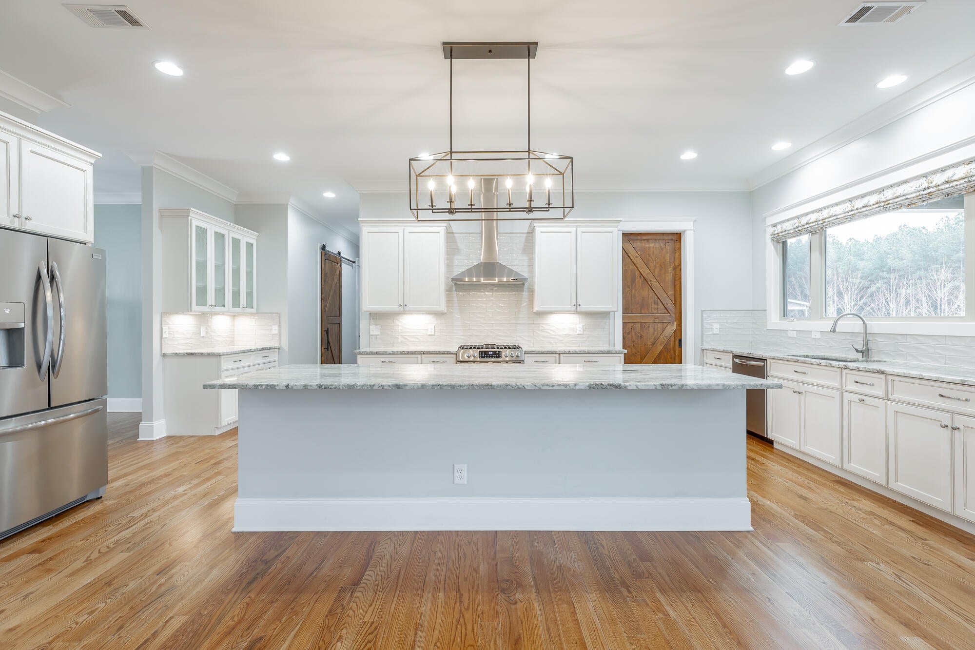 Jasper, Tennessee, 37347, United States, 3 Bedrooms Bedrooms, ,5 BathroomsBathrooms,Residential,Active,2002347