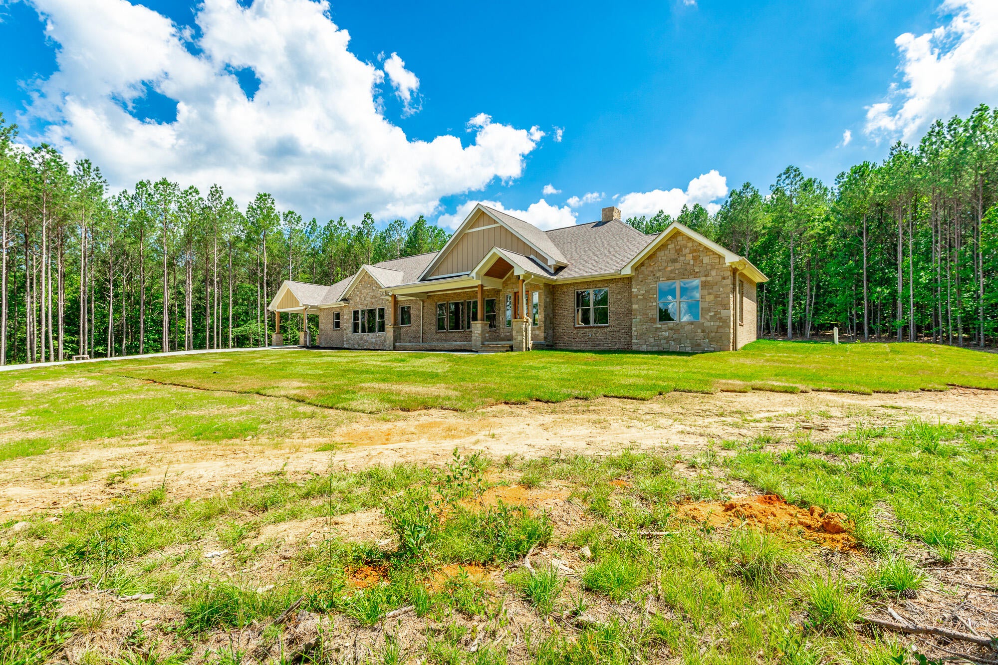 Jasper, Tennessee, 37347, United States, 3 Bedrooms Bedrooms, ,3 BathroomsBathrooms,Residential,Active,1965825