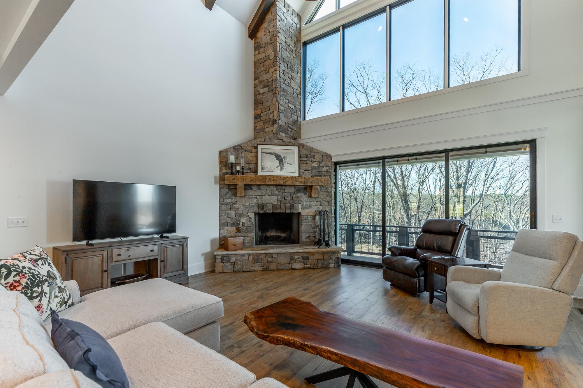 Jasper, Tennessee, 37347, United States, 3 Bedrooms Bedrooms, ,3 BathroomsBathrooms,Residential,Active,2002330