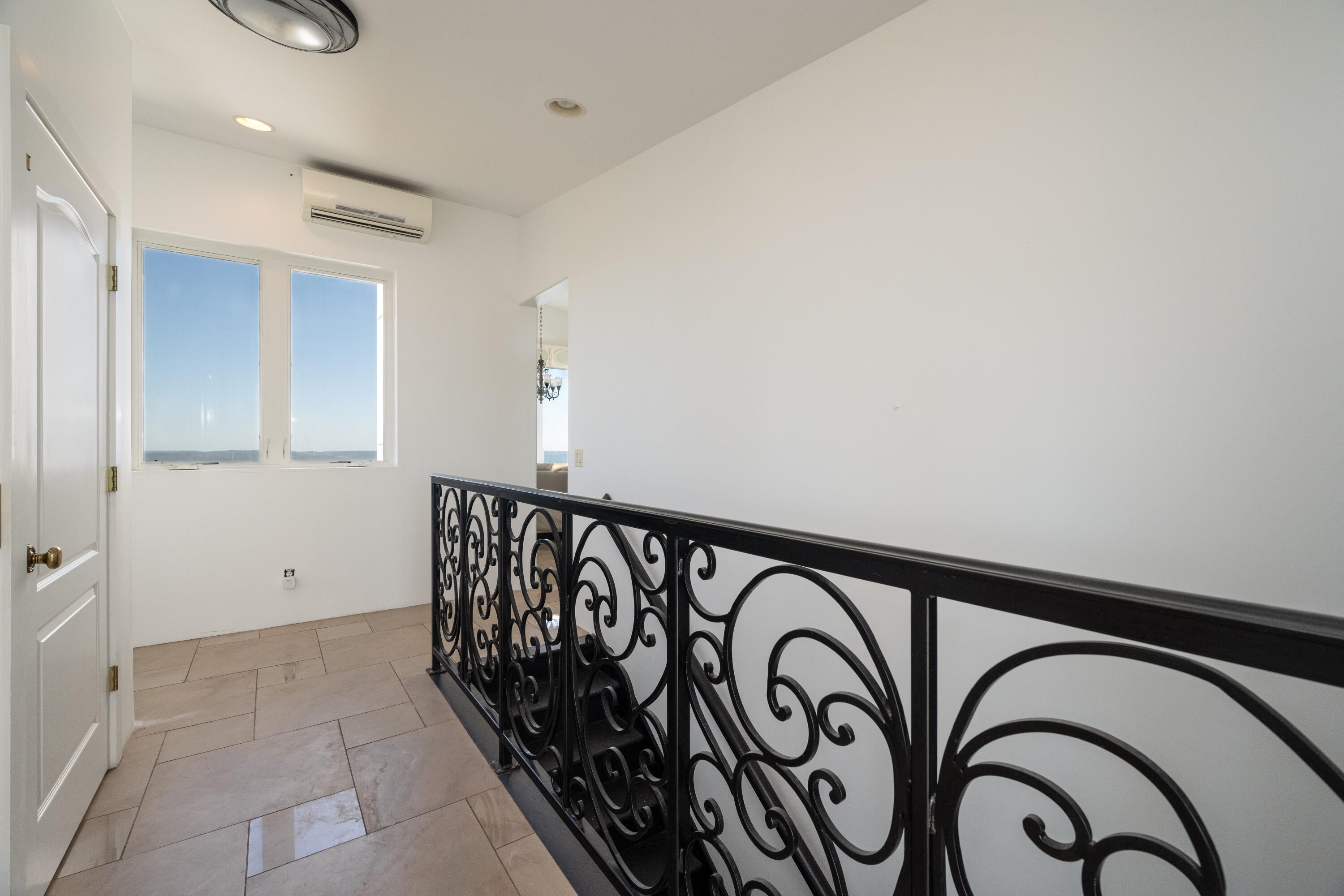 Graysville, Tennessee, 37338, United States, 4 Bedrooms Bedrooms, ,4 BathroomsBathrooms,Residential,Active,1952475