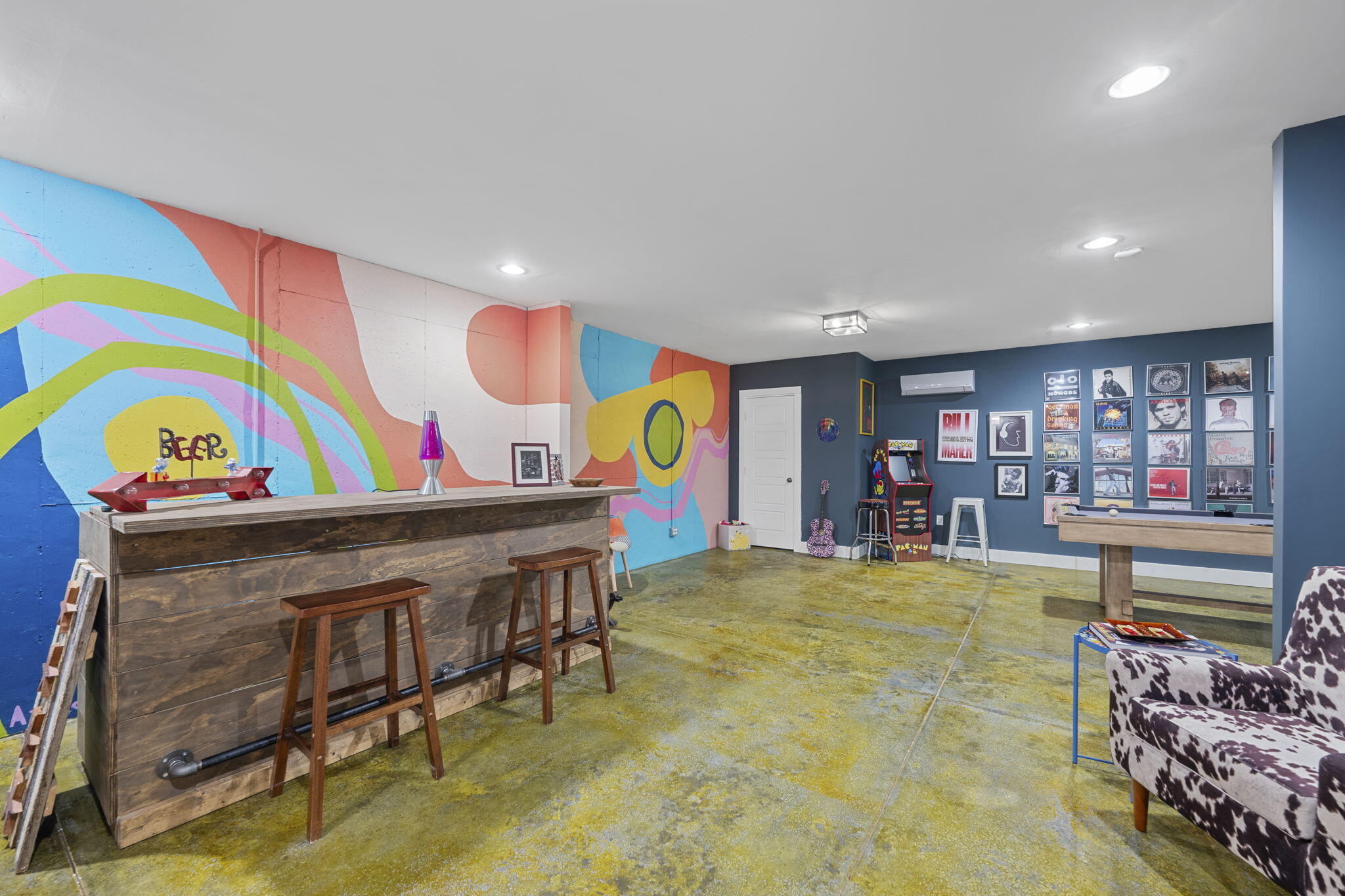 Chattanooga, Tennessee, 37405, United States, 4 Bedrooms Bedrooms, ,4 BathroomsBathrooms,Residential,Active,1893208