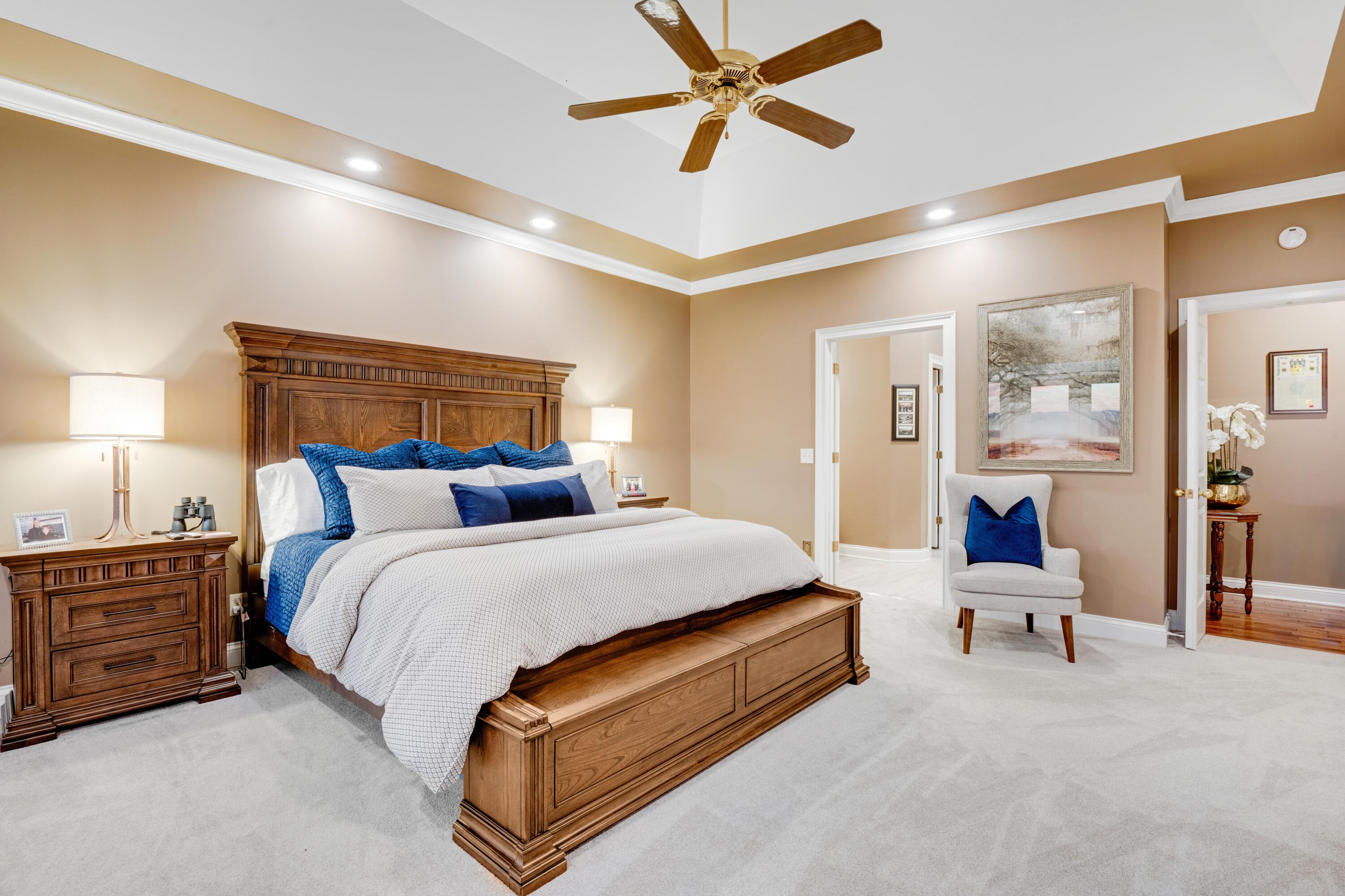 Chattanooga, Tennessee, 37416, United States, 4 Bedrooms Bedrooms, ,5 BathroomsBathrooms,Residential,Pending,2007030