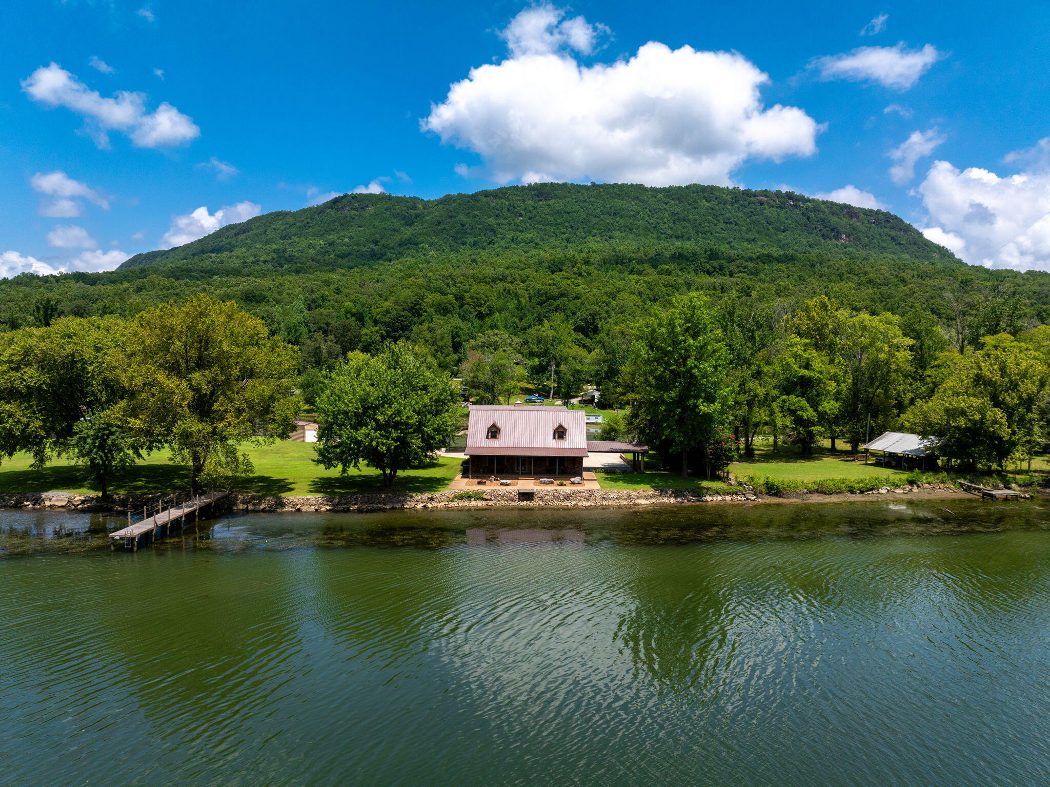 Whitwell, Tennessee, 37397, United States, 3 Bedrooms Bedrooms, ,2 BathroomsBathrooms,Residential,Active,1900160