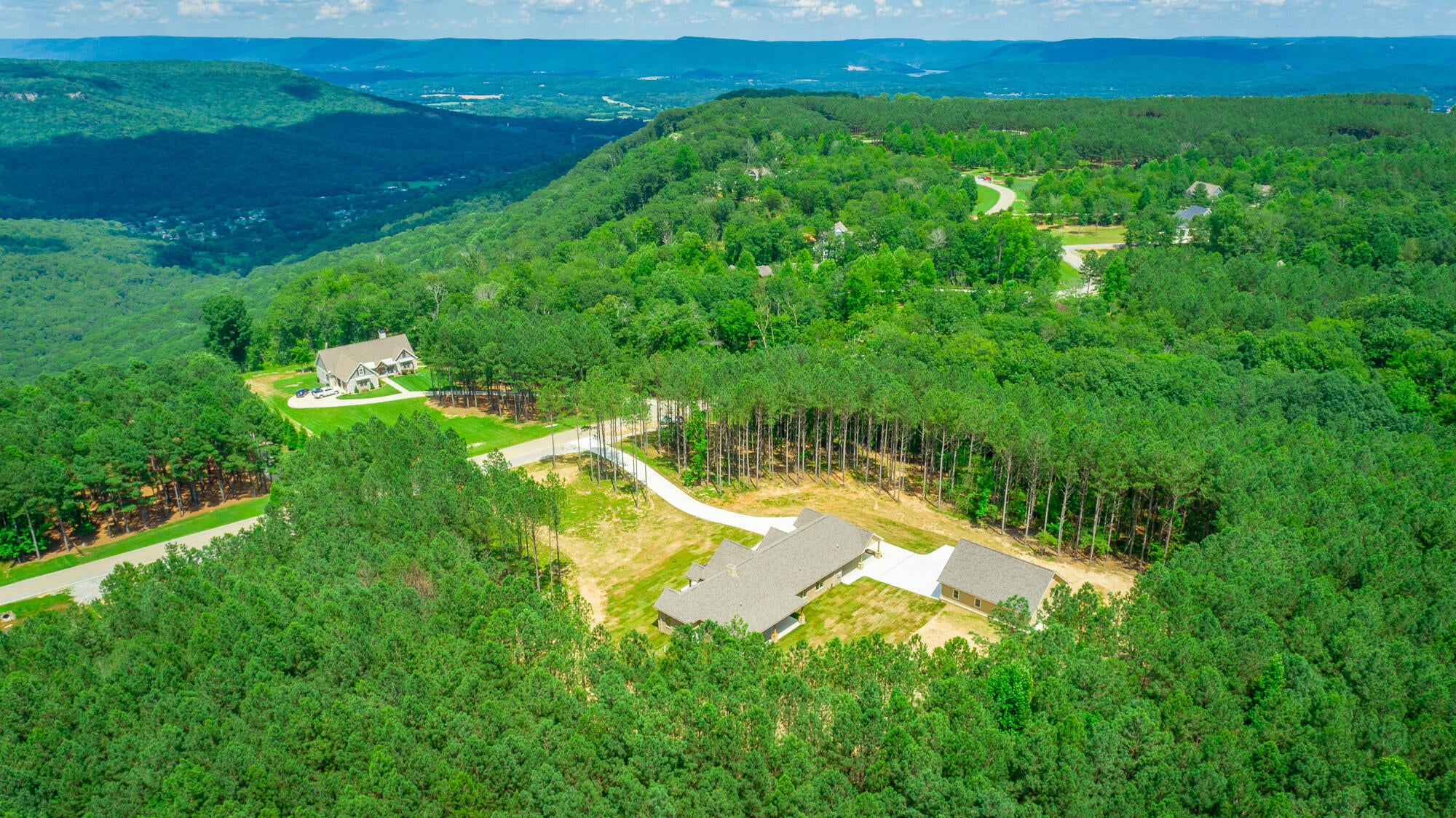 Jasper, Tennessee, 37347, United States, 3 Bedrooms Bedrooms, ,3 BathroomsBathrooms,Residential,Active,1965825