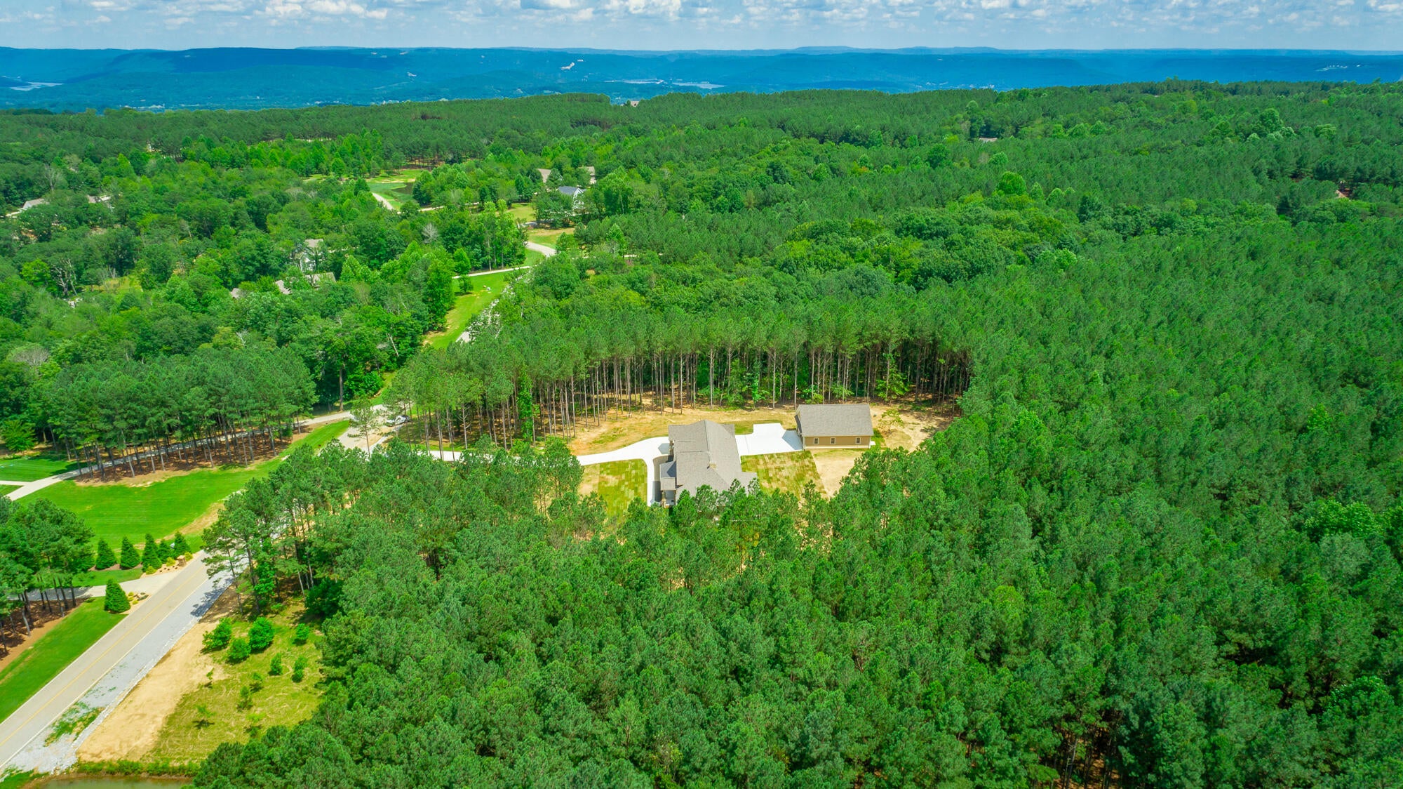 Jasper, Tennessee, 37347, United States, 3 Bedrooms Bedrooms, ,3 BathroomsBathrooms,Residential,Active,1965825