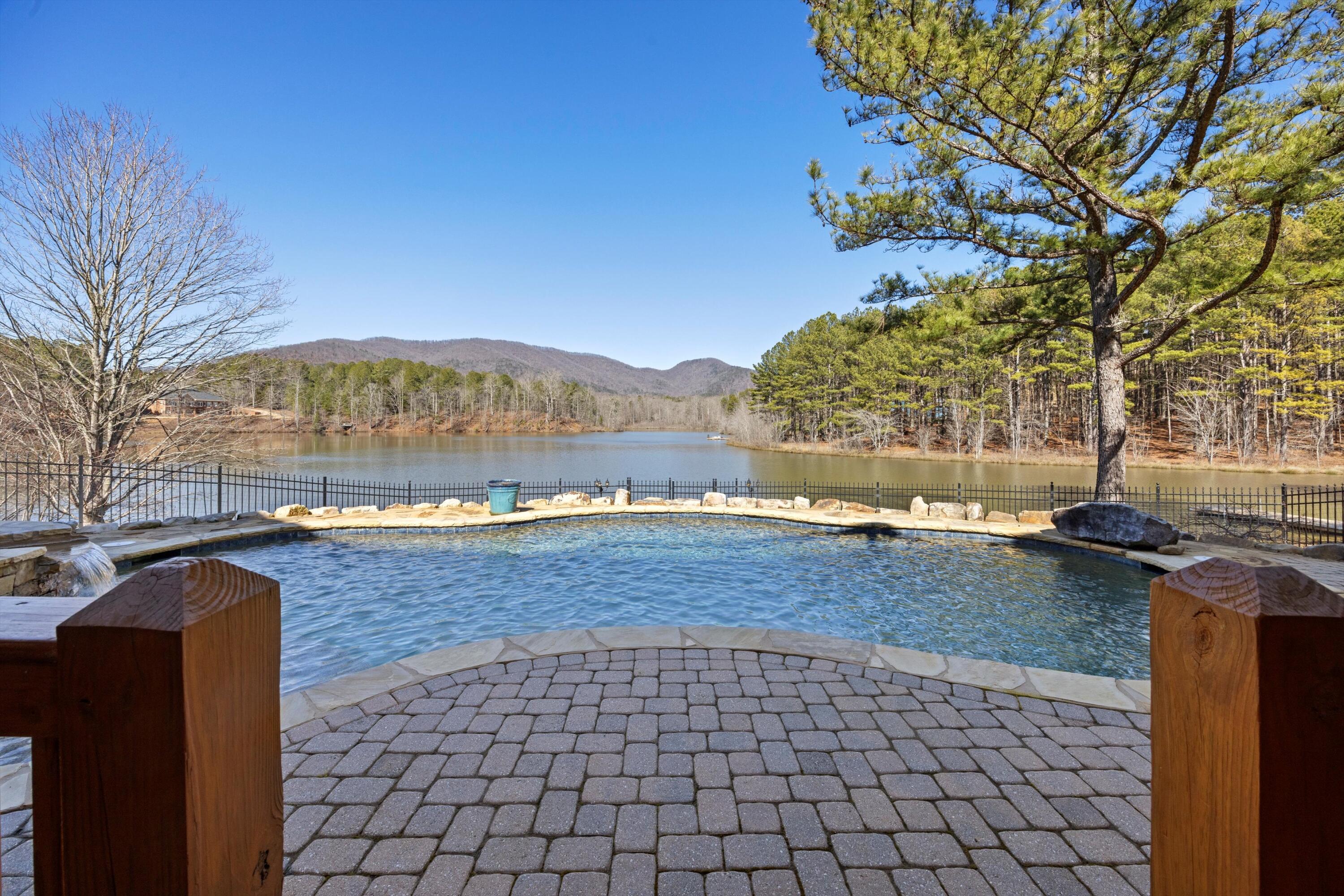 Cleveland, Georgia, 30528, United States, ,4 BathroomsBathrooms,Residential,Active,1770146