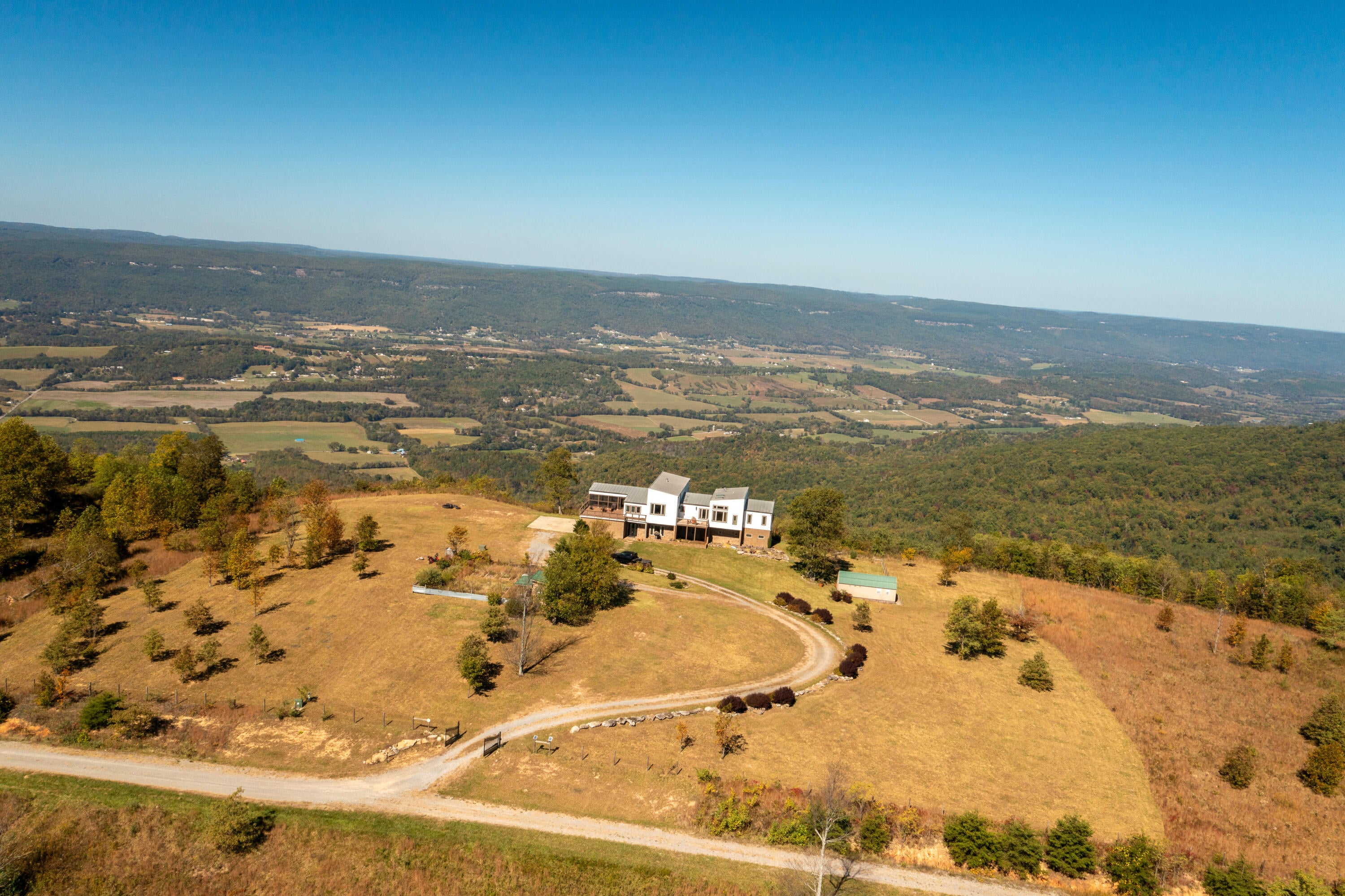 Graysville, Tennessee, 37338, United States, 4 Bedrooms Bedrooms, ,4 BathroomsBathrooms,Residential,Active,1952475