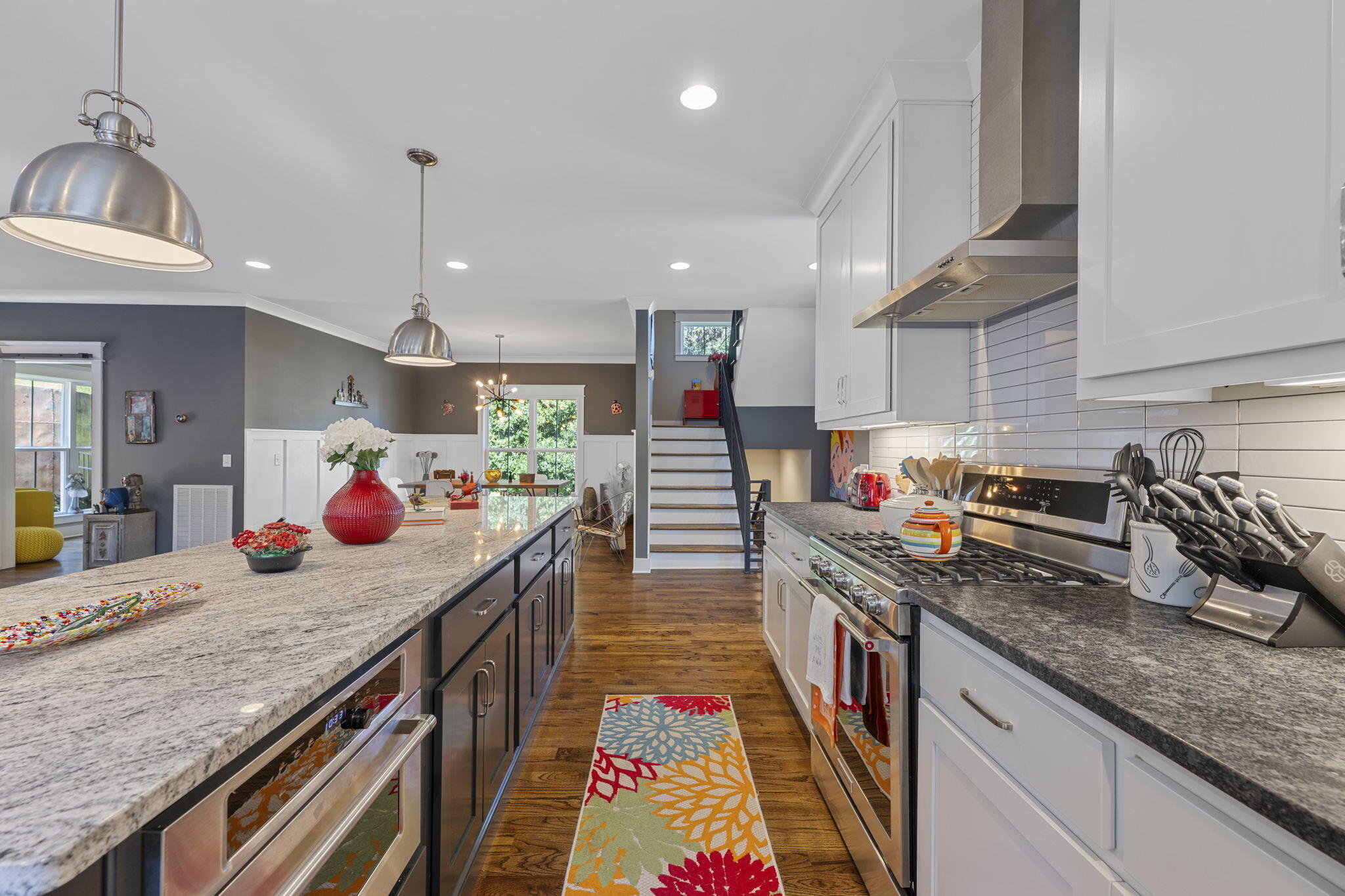 Chattanooga, Tennessee, 37405, United States, 4 Bedrooms Bedrooms, ,4 BathroomsBathrooms,Residential,Active,1893208