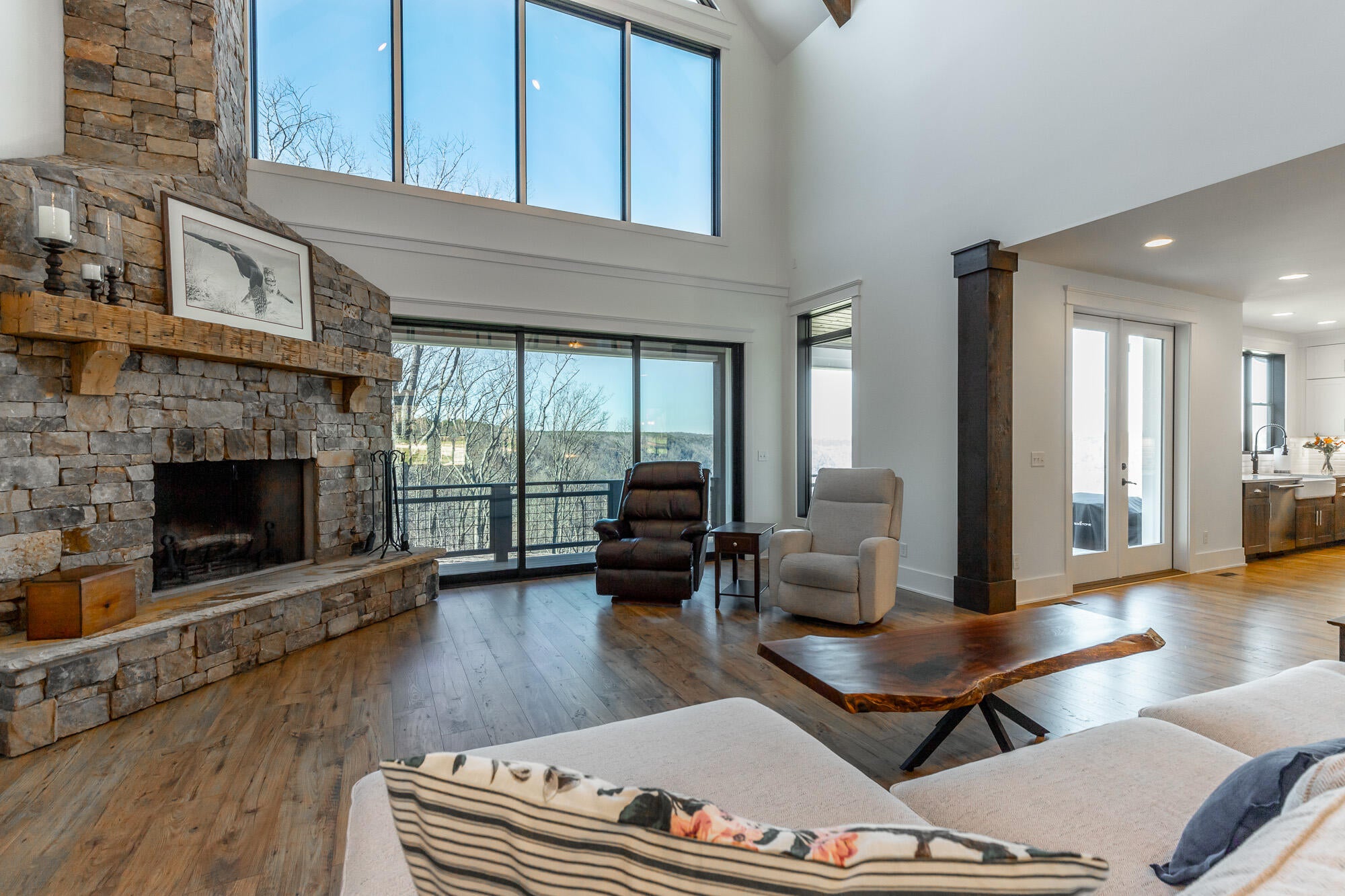 Jasper, Tennessee, 37347, United States, 3 Bedrooms Bedrooms, ,3 BathroomsBathrooms,Residential,Active,2002330