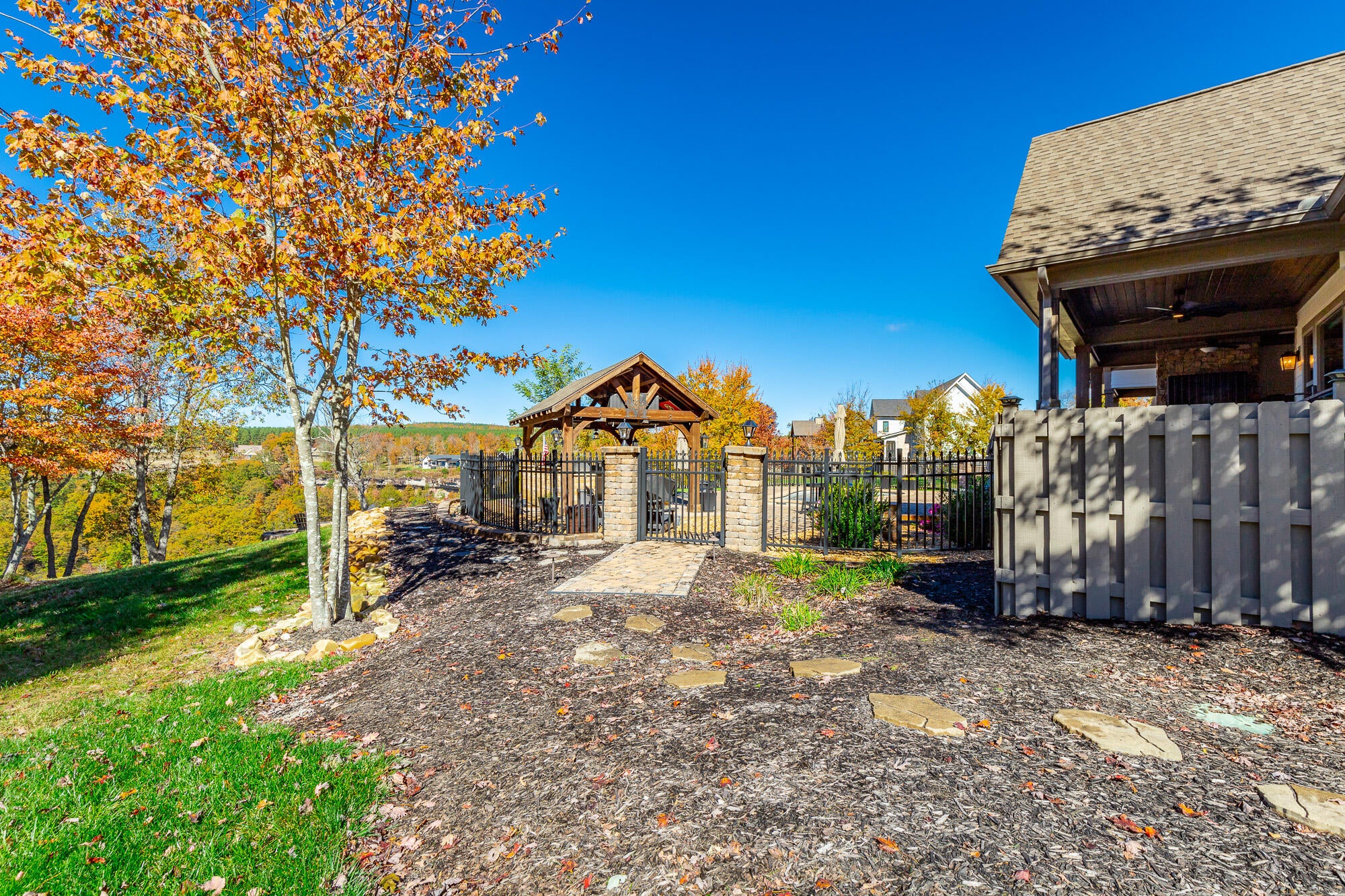 Jasper, Tennessee, 37347, United States, 3 Bedrooms Bedrooms, ,4 BathroomsBathrooms,Residential,Active,1987217