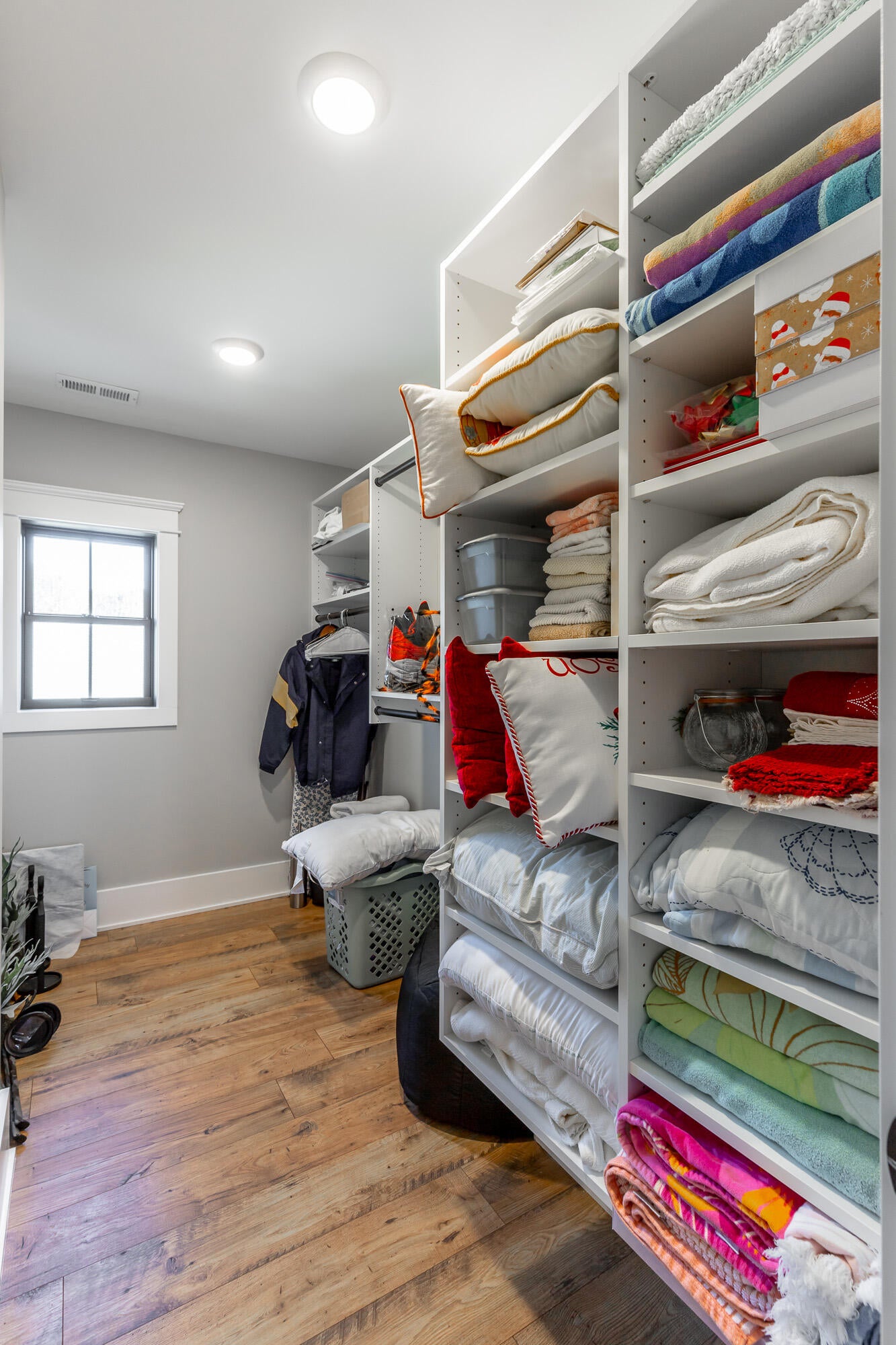 Jasper, Tennessee, 37347, United States, 3 Bedrooms Bedrooms, ,3 BathroomsBathrooms,Residential,Active,2002330