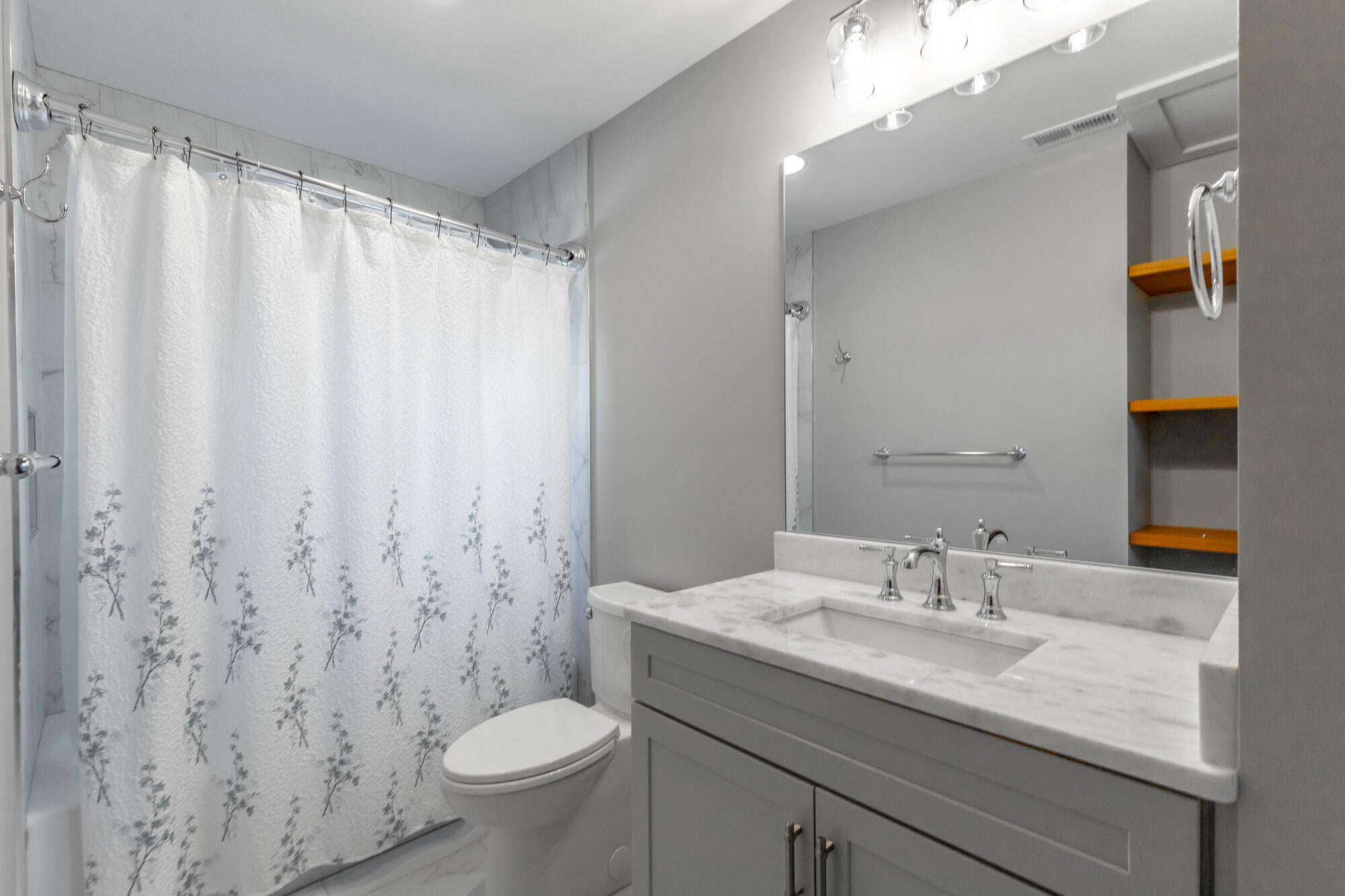 Jasper, Tennessee, 37347, United States, 3 Bedrooms Bedrooms, ,3 BathroomsBathrooms,Residential,Active,2002330