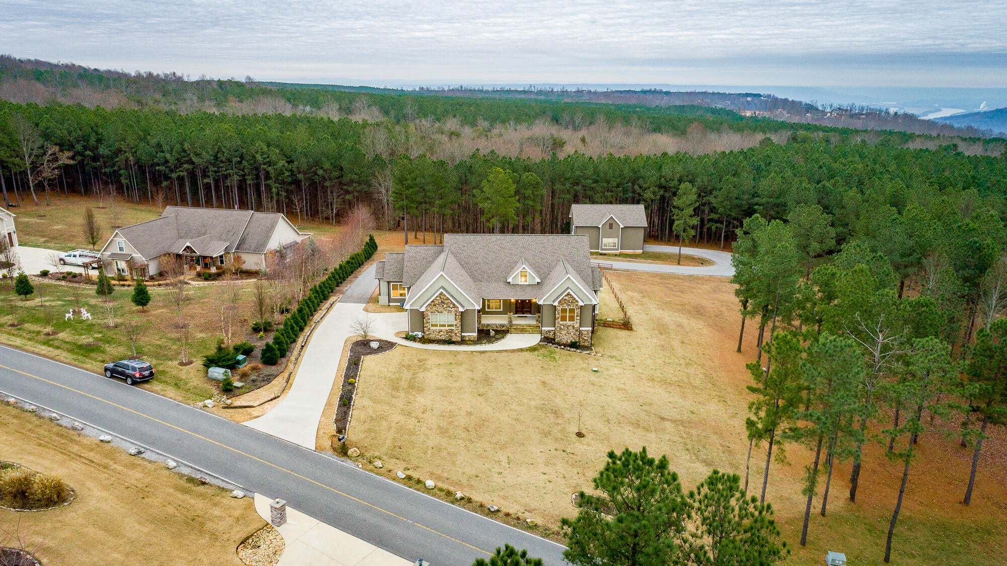 Jasper, Tennessee, 37347, United States, 3 Bedrooms Bedrooms, ,5 BathroomsBathrooms,Residential,Active,2002347