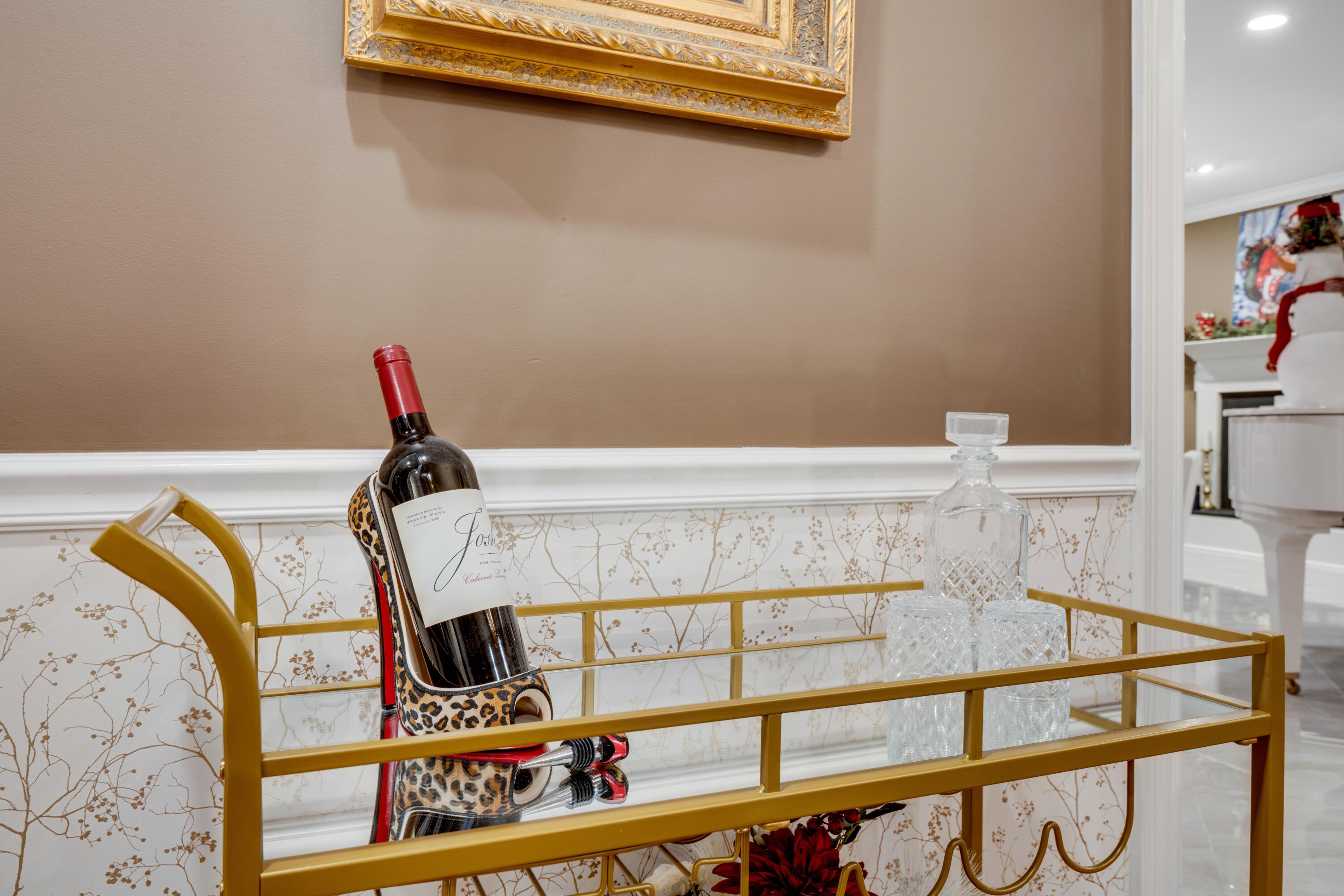 Chattanooga, Tennessee, 37416, United States, 4 Bedrooms Bedrooms, ,5 BathroomsBathrooms,Residential,Pending,2007030