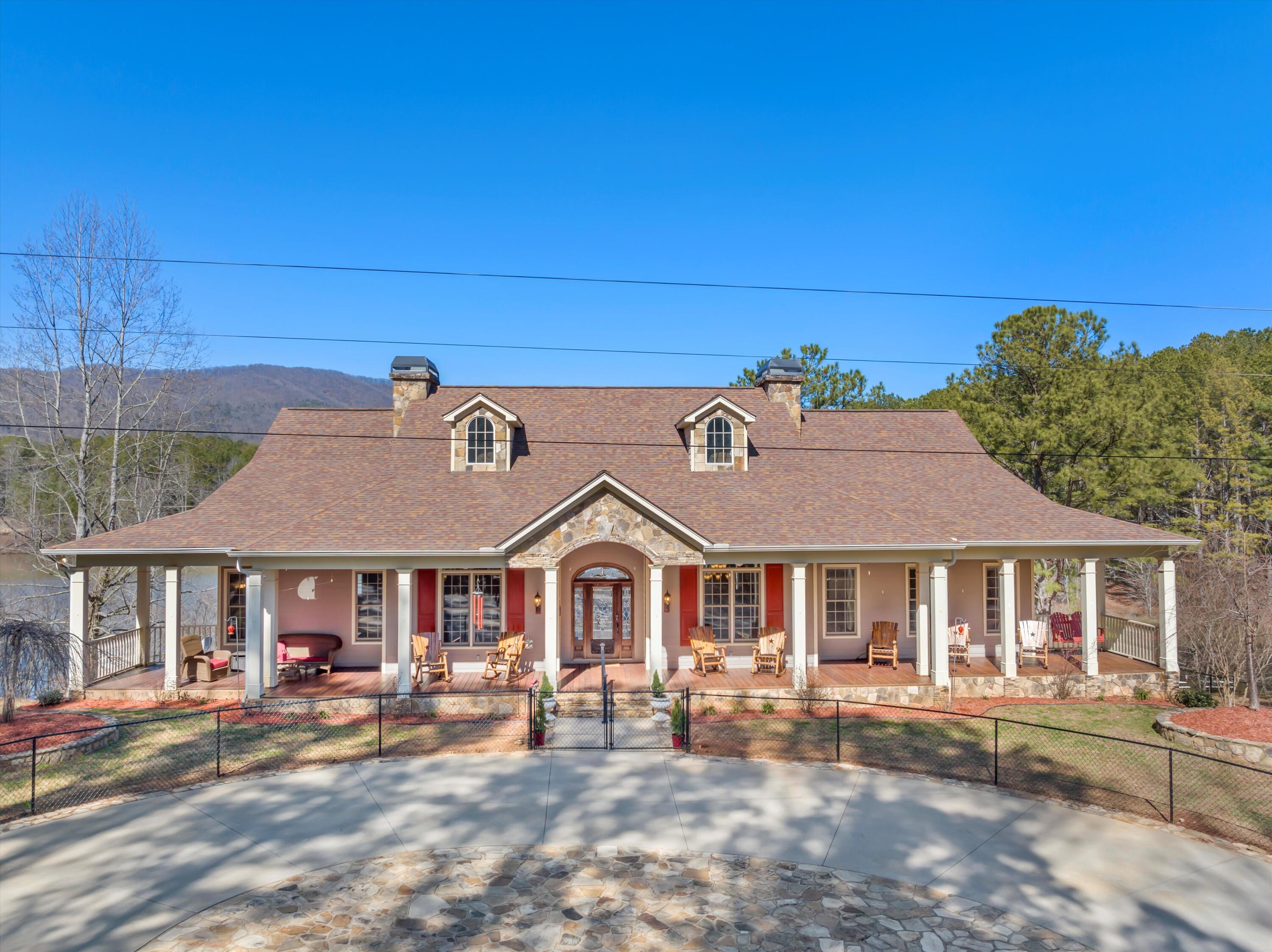 Cleveland, Georgia, 30528, United States, ,4 BathroomsBathrooms,Residential,Active,1770146