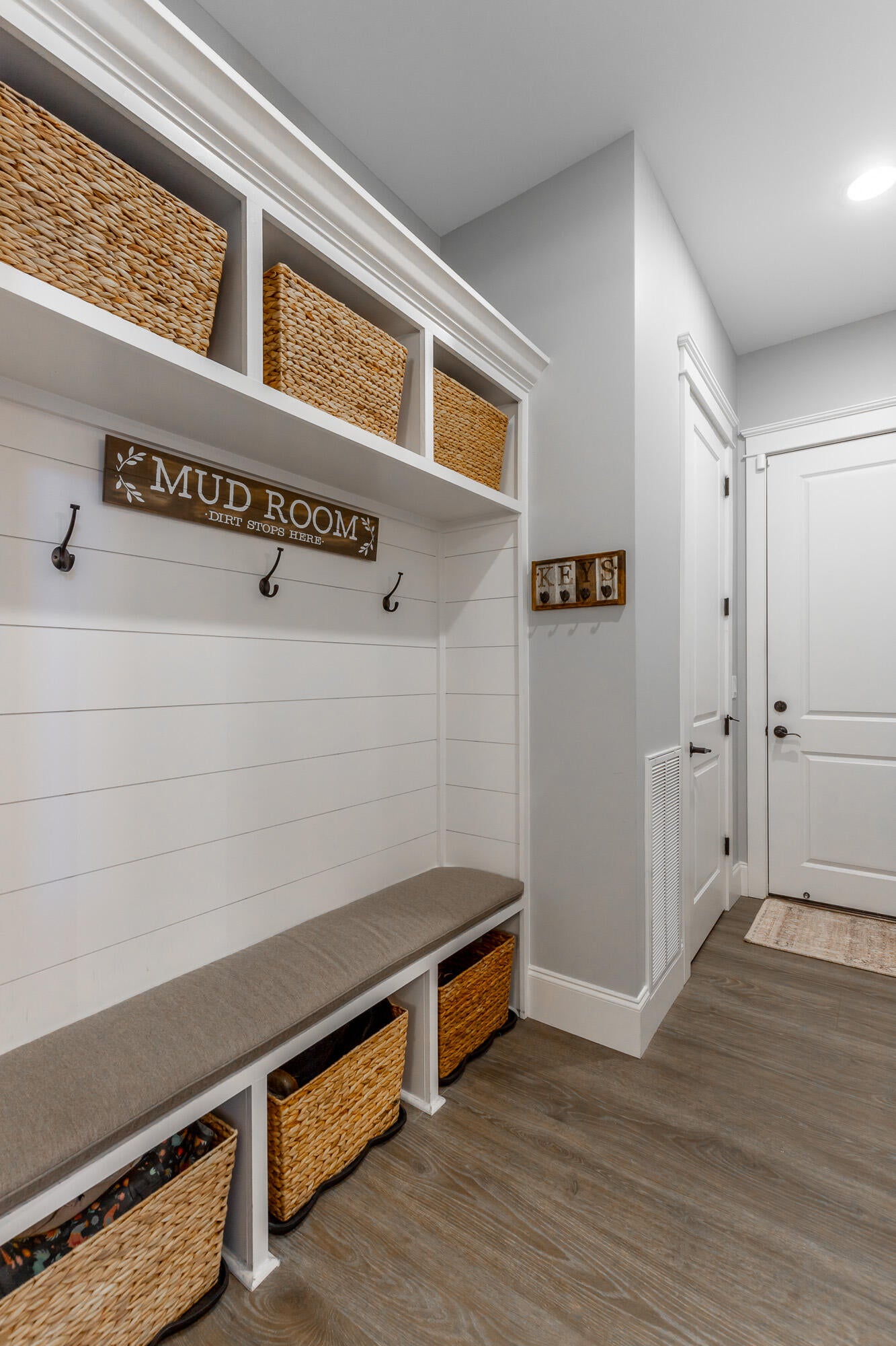 Jasper, Tennessee, 37347, United States, 3 Bedrooms Bedrooms, ,4 BathroomsBathrooms,Residential,Active,1987217