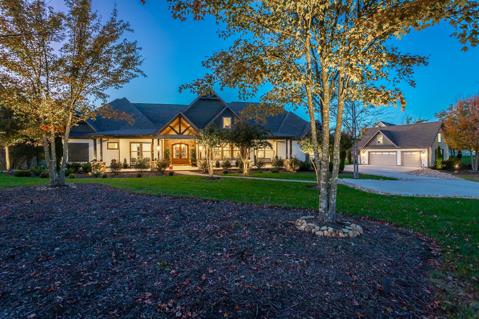 Jasper, Tennessee, 37347, United States, 3 Bedrooms Bedrooms, ,4 BathroomsBathrooms,Residential,Active,1987217