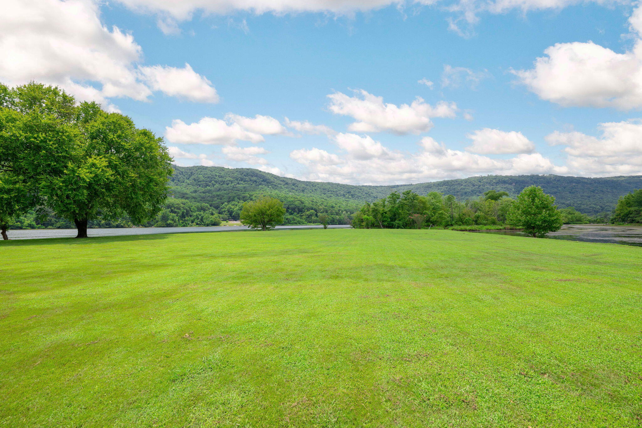 Whitwell, Tennessee, 37397, United States, 3 Bedrooms Bedrooms, ,2 BathroomsBathrooms,Residential,Active,1900160
