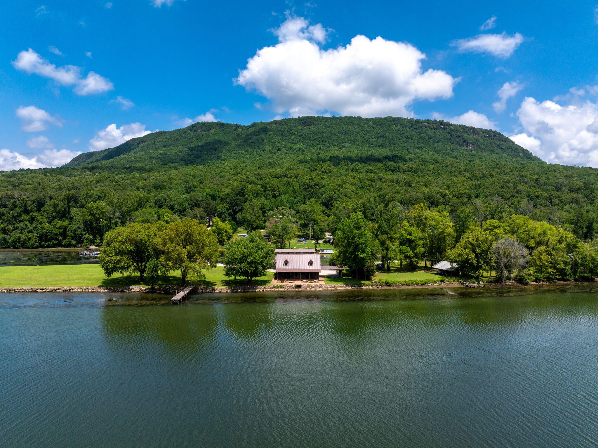 Whitwell, Tennessee, 37397, United States, 3 Bedrooms Bedrooms, ,2 BathroomsBathrooms,Residential,Active,1900160