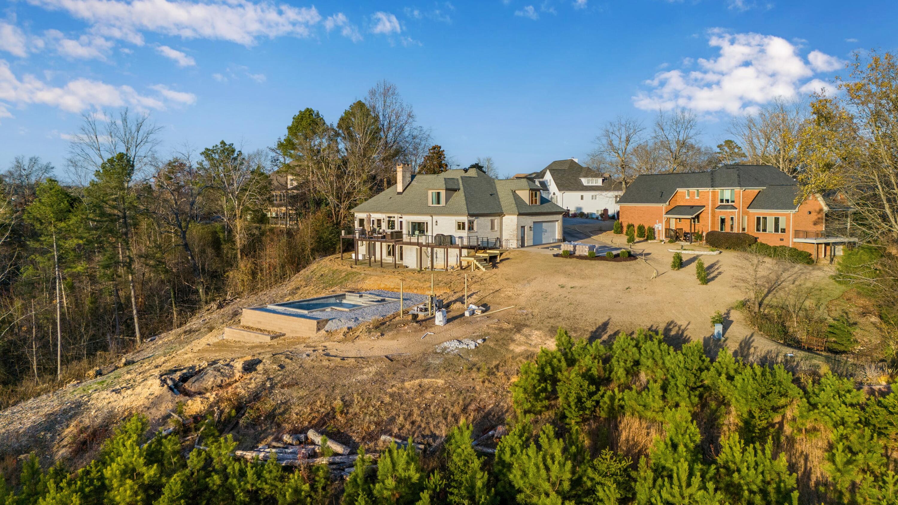 Chattanooga, Tennessee, 37416, United States, 4 Bedrooms Bedrooms, ,5 BathroomsBathrooms,Residential,Pending,2007030