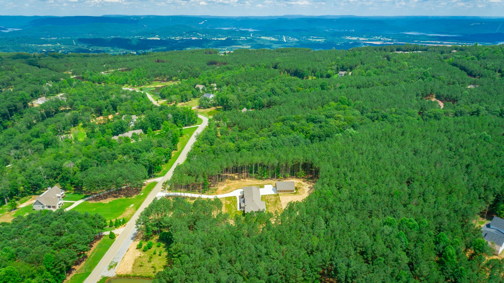 Jasper, Tennessee, 37347, United States, 3 Bedrooms Bedrooms, ,3 BathroomsBathrooms,Residential,Active,1965825