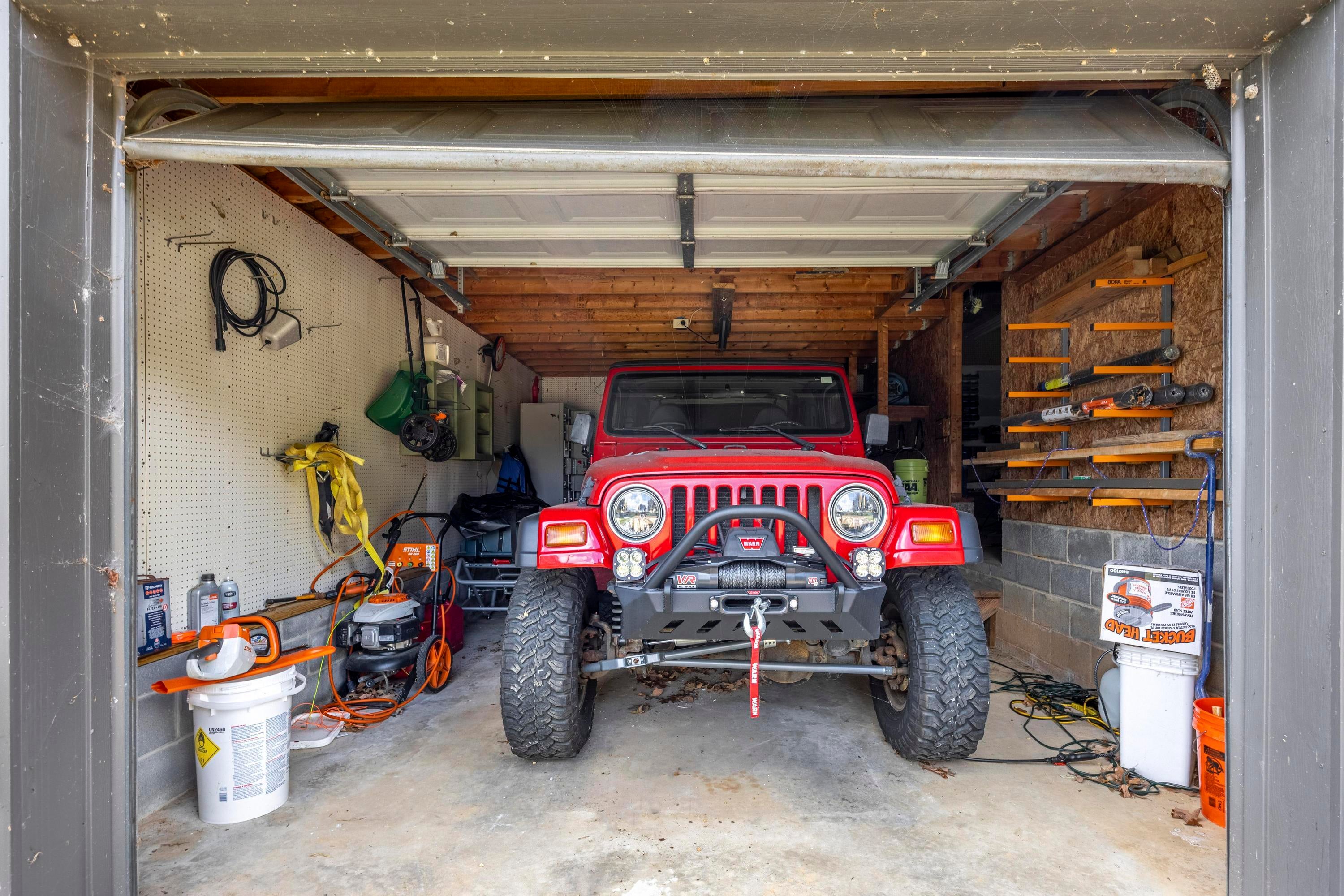 Sale Creek, Tennessee, 37373, United States, 3 Bedrooms Bedrooms, ,3 BathroomsBathrooms,Residential,Active,1953361