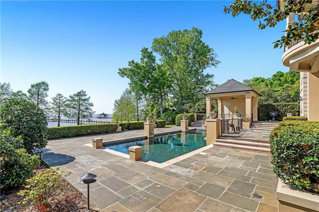 Daphne, Alabama, 36526, United States, 4 Bedrooms Bedrooms, ,6 BathroomsBathrooms,Residential,Active,2009156