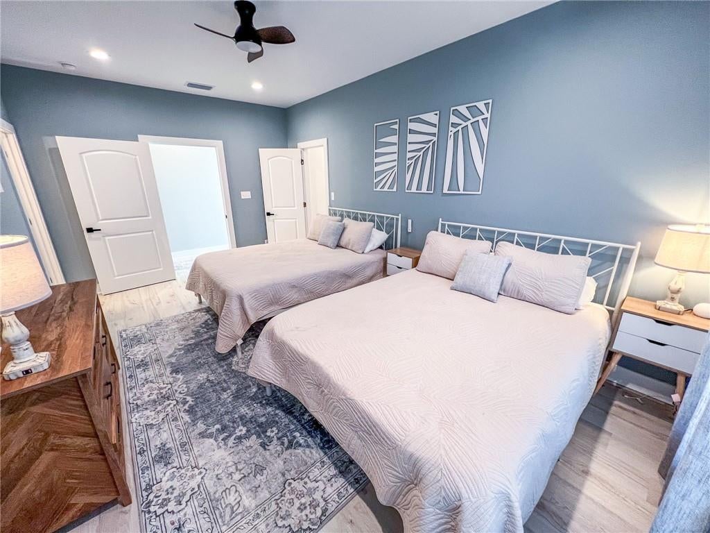 Dauphin Island, Alabama, 36528, United States, 6 Bedrooms Bedrooms, ,8 BathroomsBathrooms,Residential,Active,1907975
