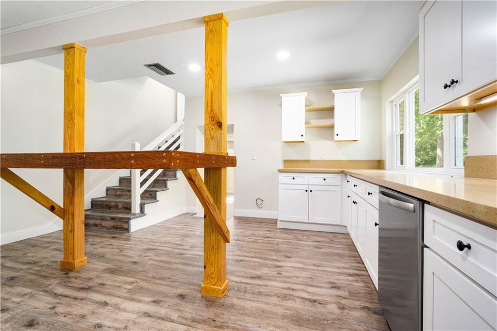 Mobile, Alabama, 36605, United States, 4 Bedrooms Bedrooms, ,4 BathroomsBathrooms,Residential,Active,1952489