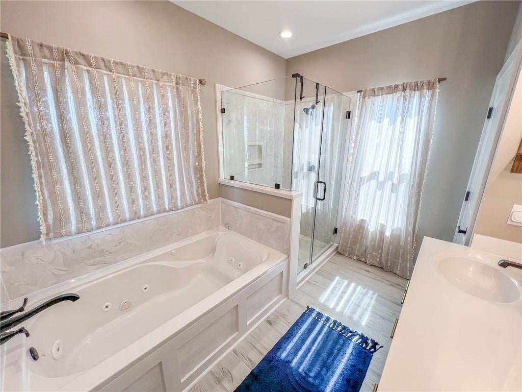 Dauphin Island, Alabama, 36528, United States, 6 Bedrooms Bedrooms, ,8 BathroomsBathrooms,Residential,Active,1907975