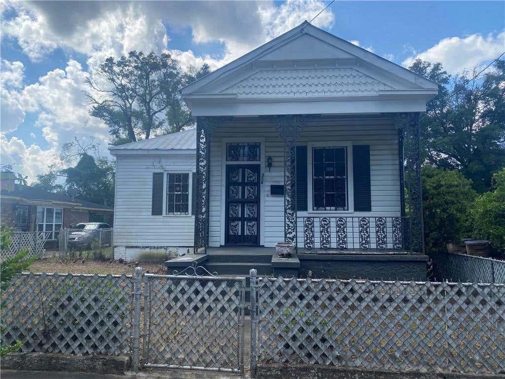 354 S DEARBORN ST, MOBILE, AL 36603, photo 1 of 17