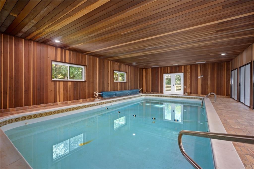 Mobile, Alabama, 36605, United States, 4 Bedrooms Bedrooms, ,4 BathroomsBathrooms,Residential,Active,1952489